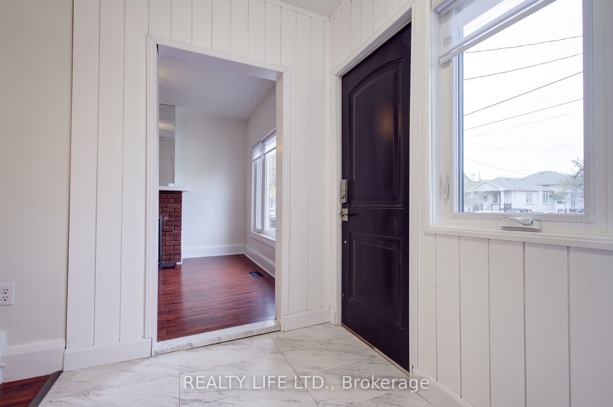293 Melrose Street Property Photo 4