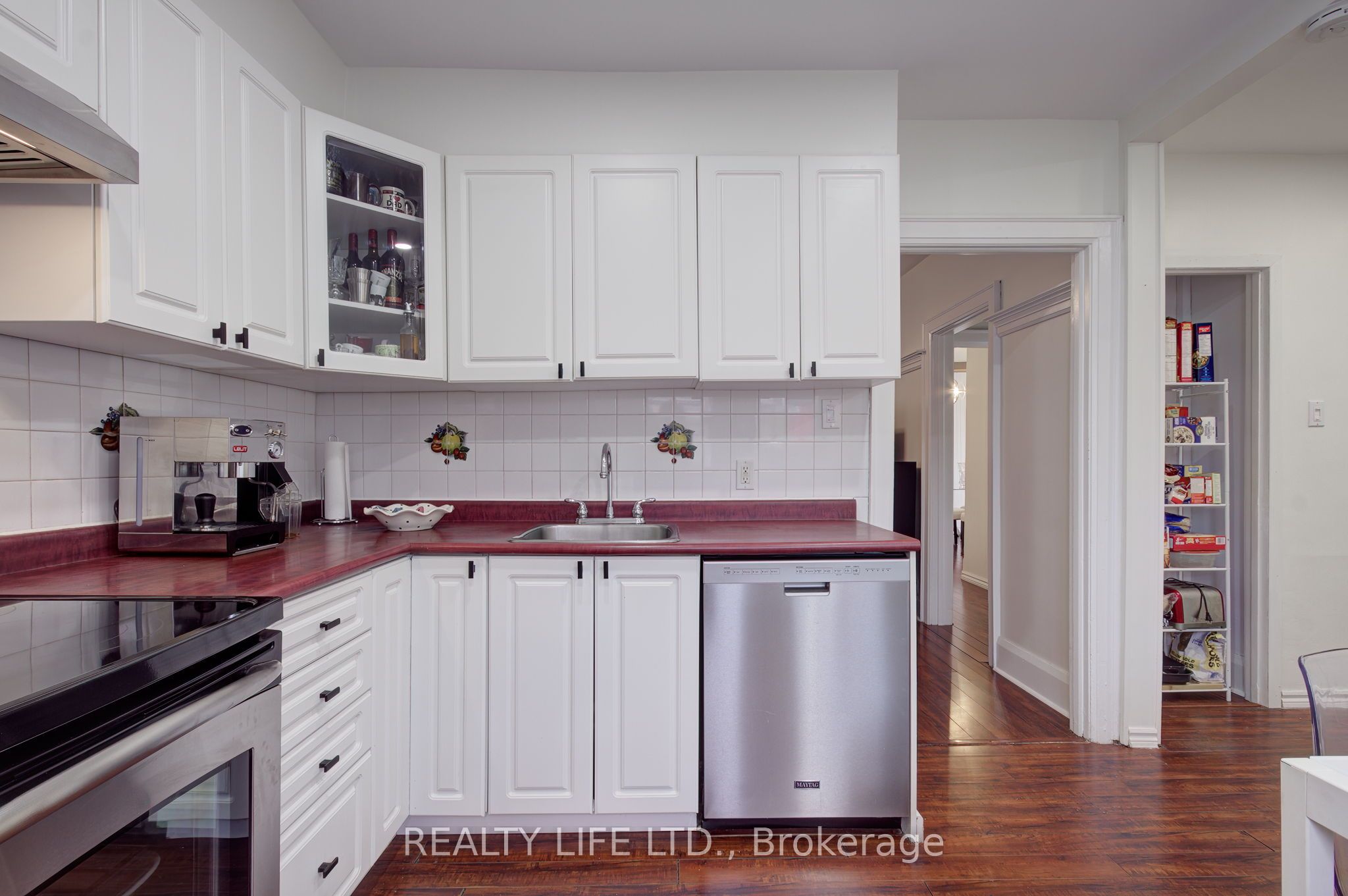 293 Melrose Street Property Photo 12