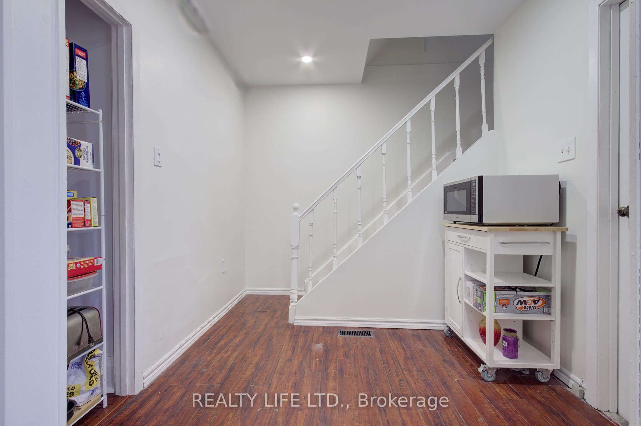 293 Melrose Street Property Photo 16