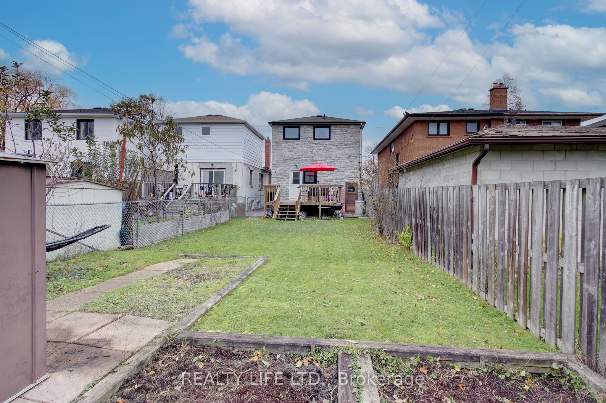 293 Melrose Street Property Photo 30