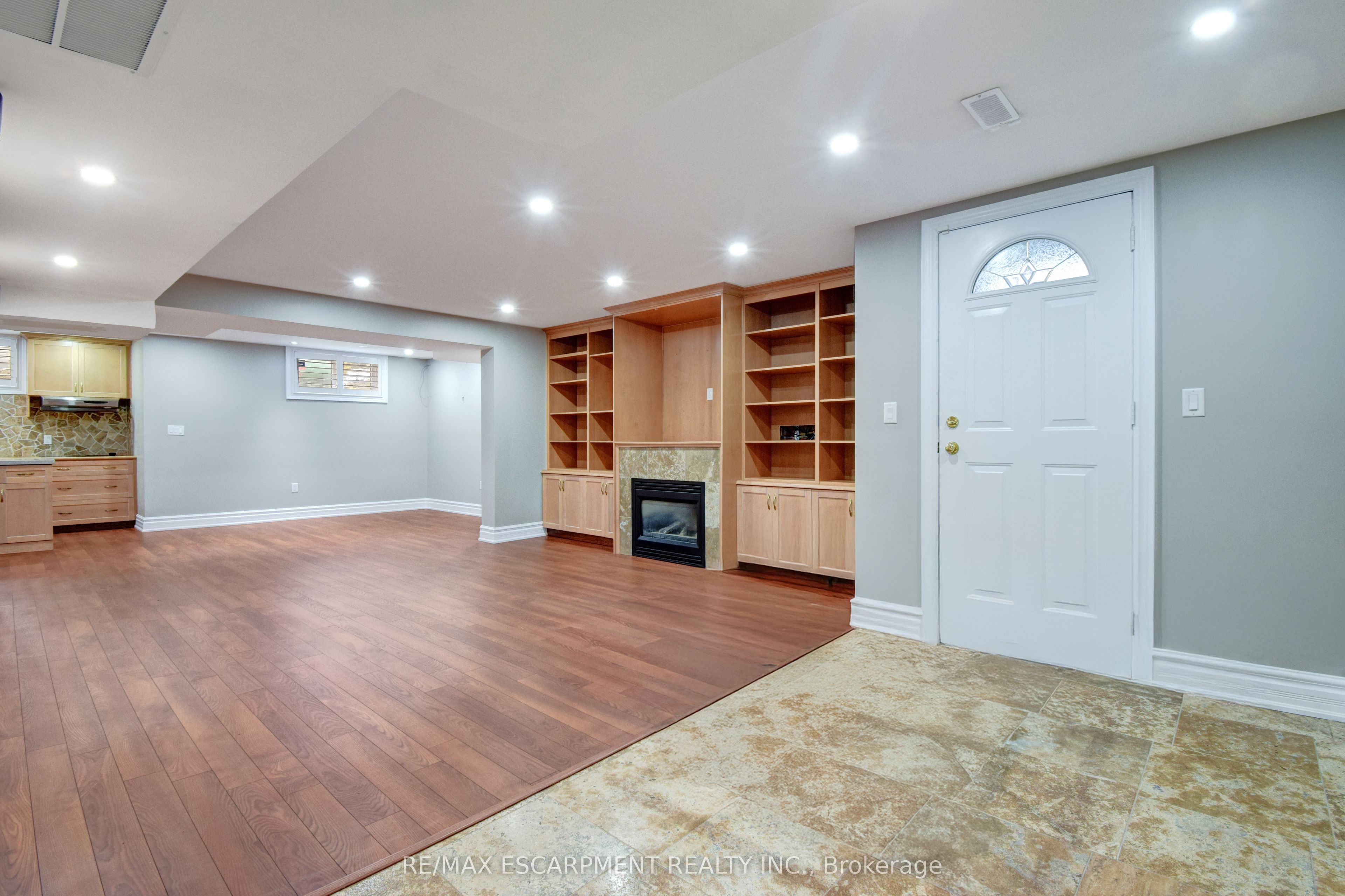 9153 Eighth Line Property Photo 30