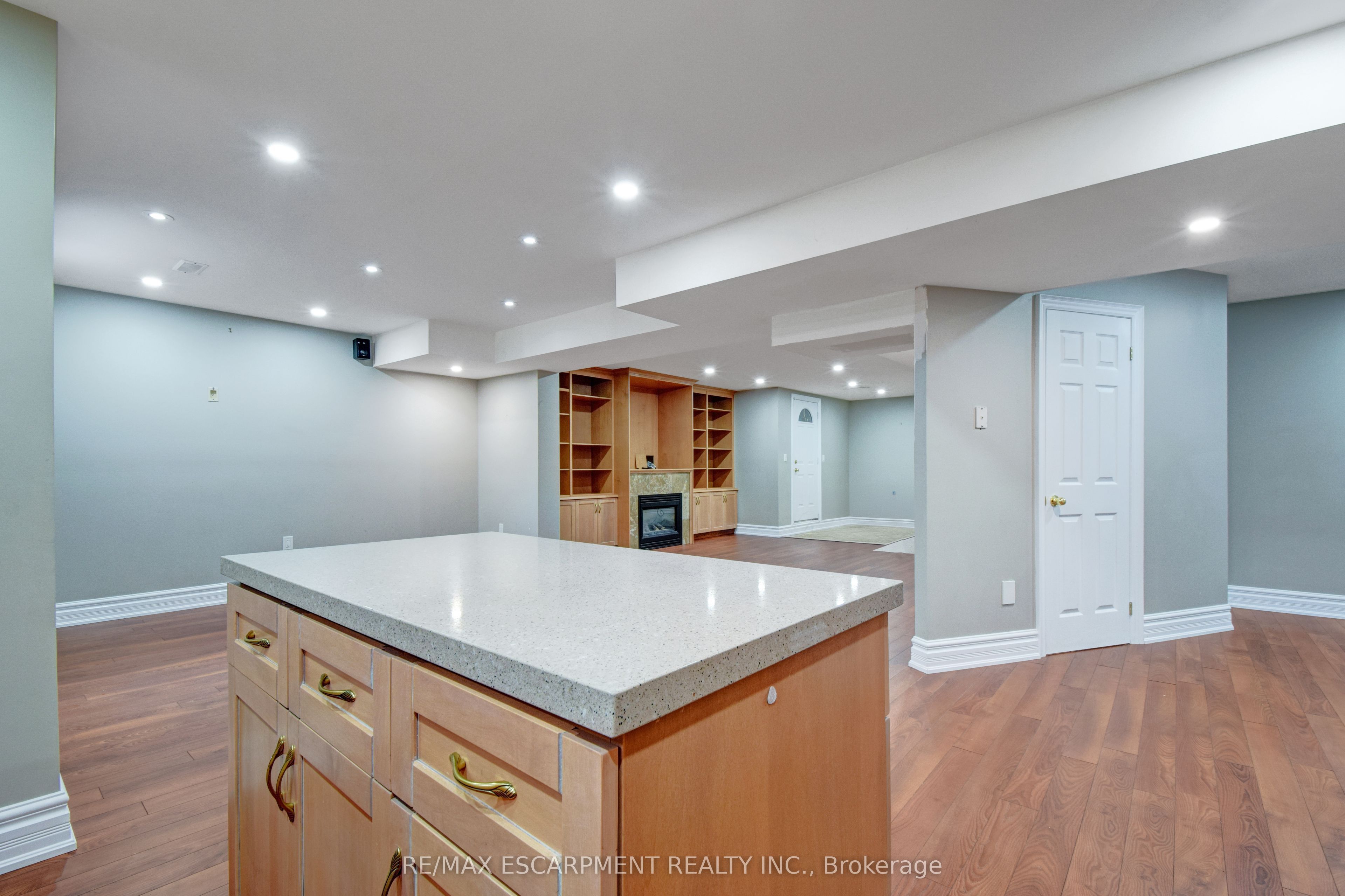 9153 Eighth Line Property Photo 34