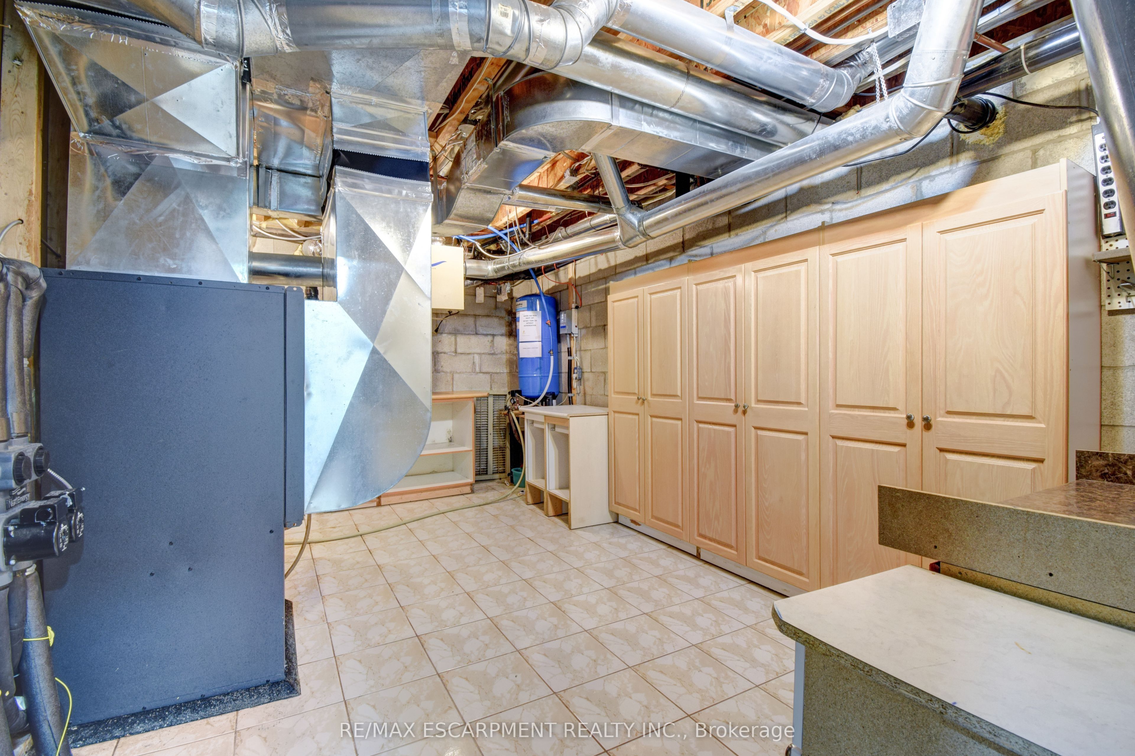 9153 Eighth Line Property Photo 37