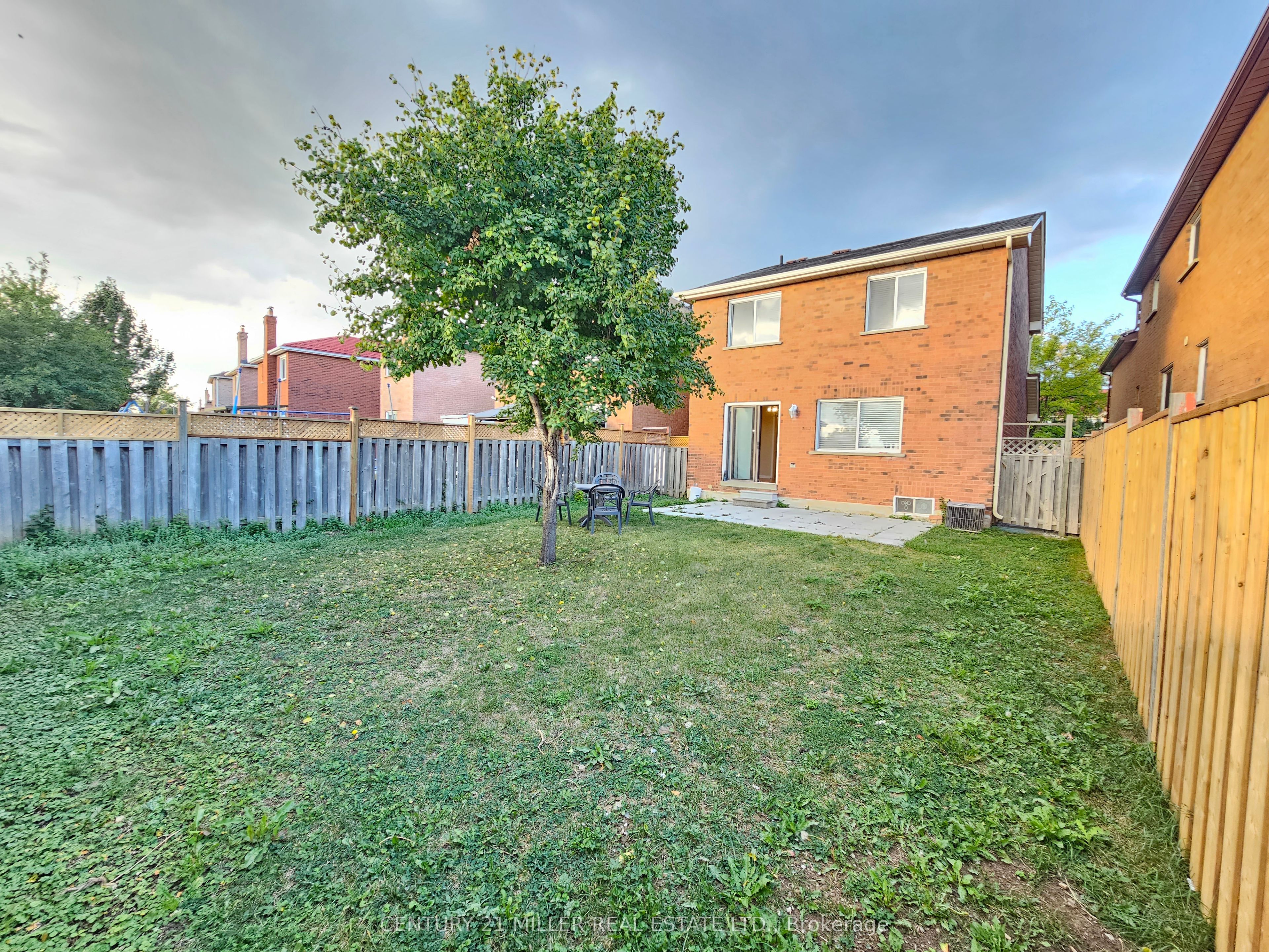 133 Creditstone Road Property Photo 32