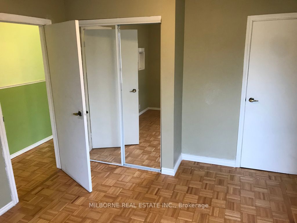 123 Perth Avenue Property Photo 8