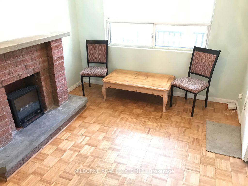 123 Perth Avenue Property Photo 19