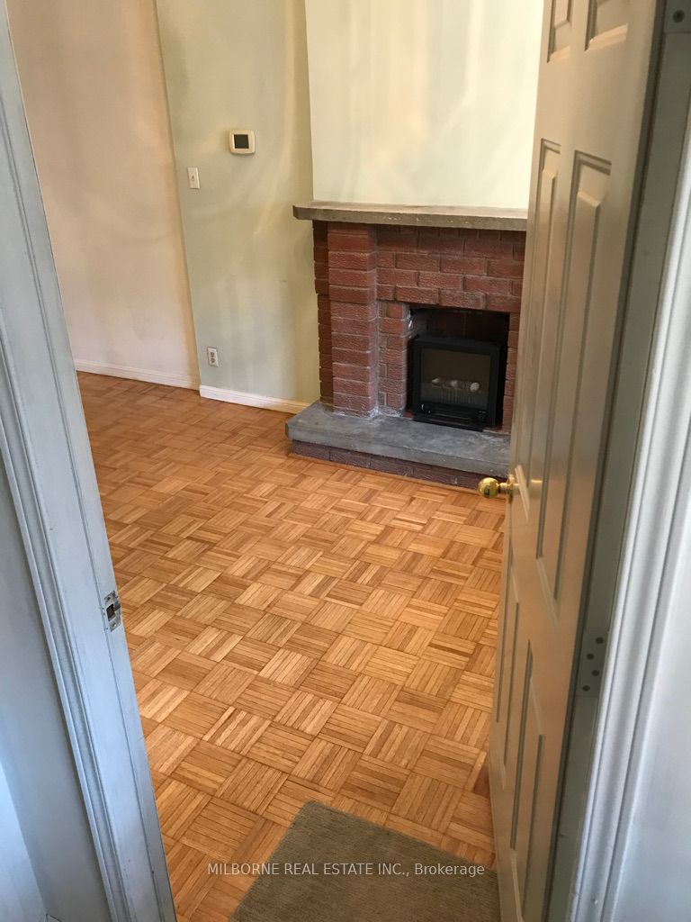 123 Perth Avenue Property Photo 20