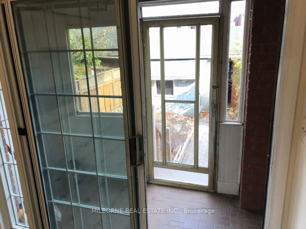 123 Perth Avenue Property Photo 29
