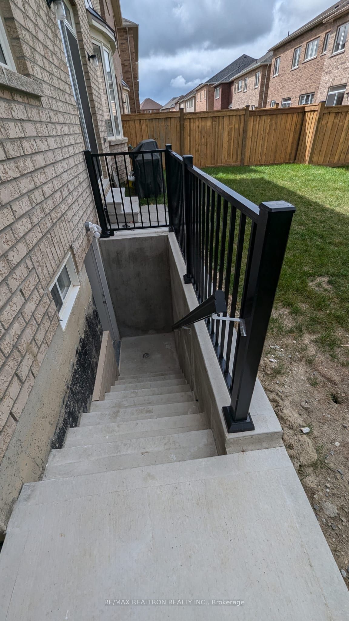 #bsmt - 88 Clockwork Drive Property Photo 2