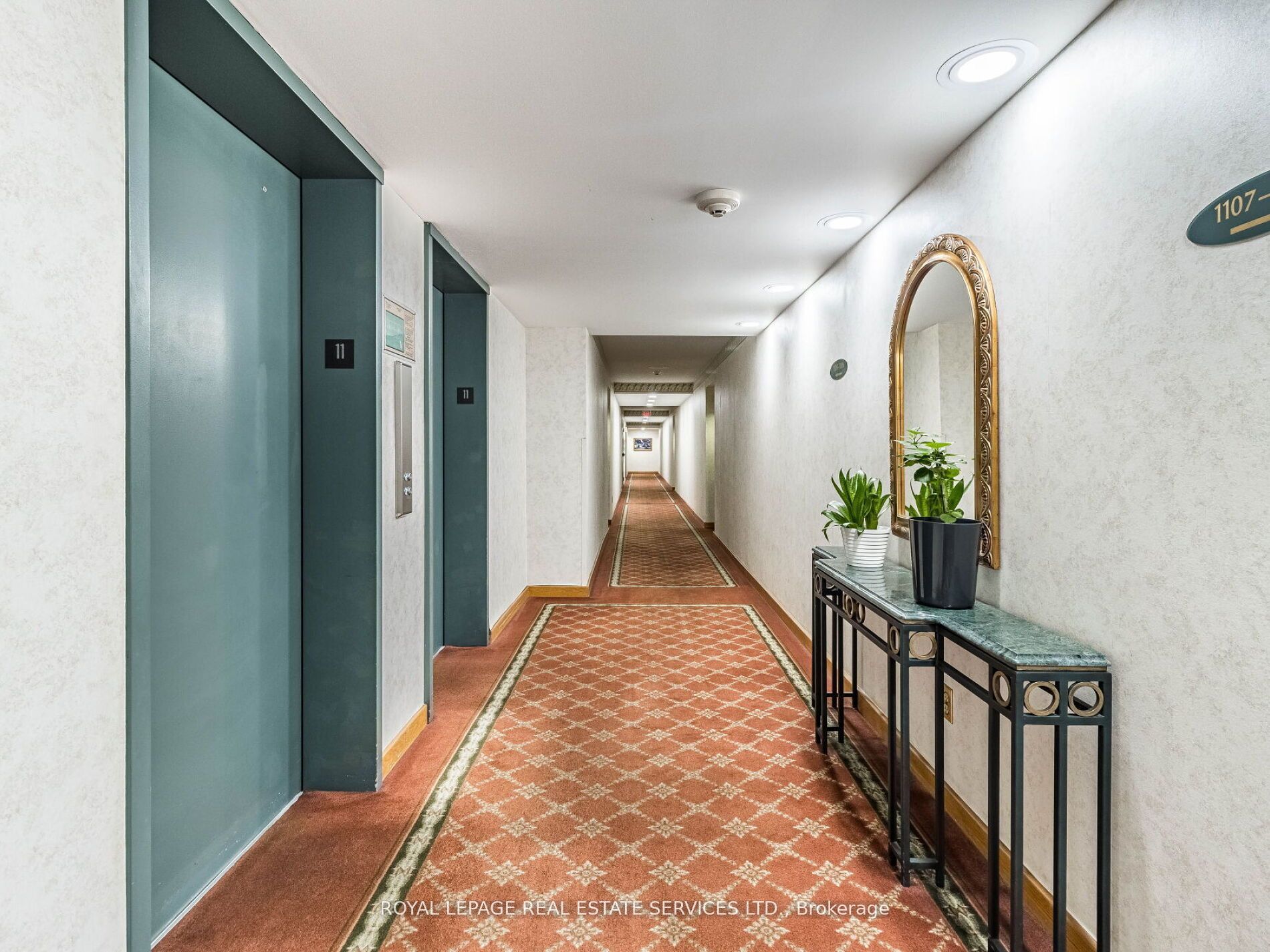 #1002 - 320 Mill Street Property Photo 6