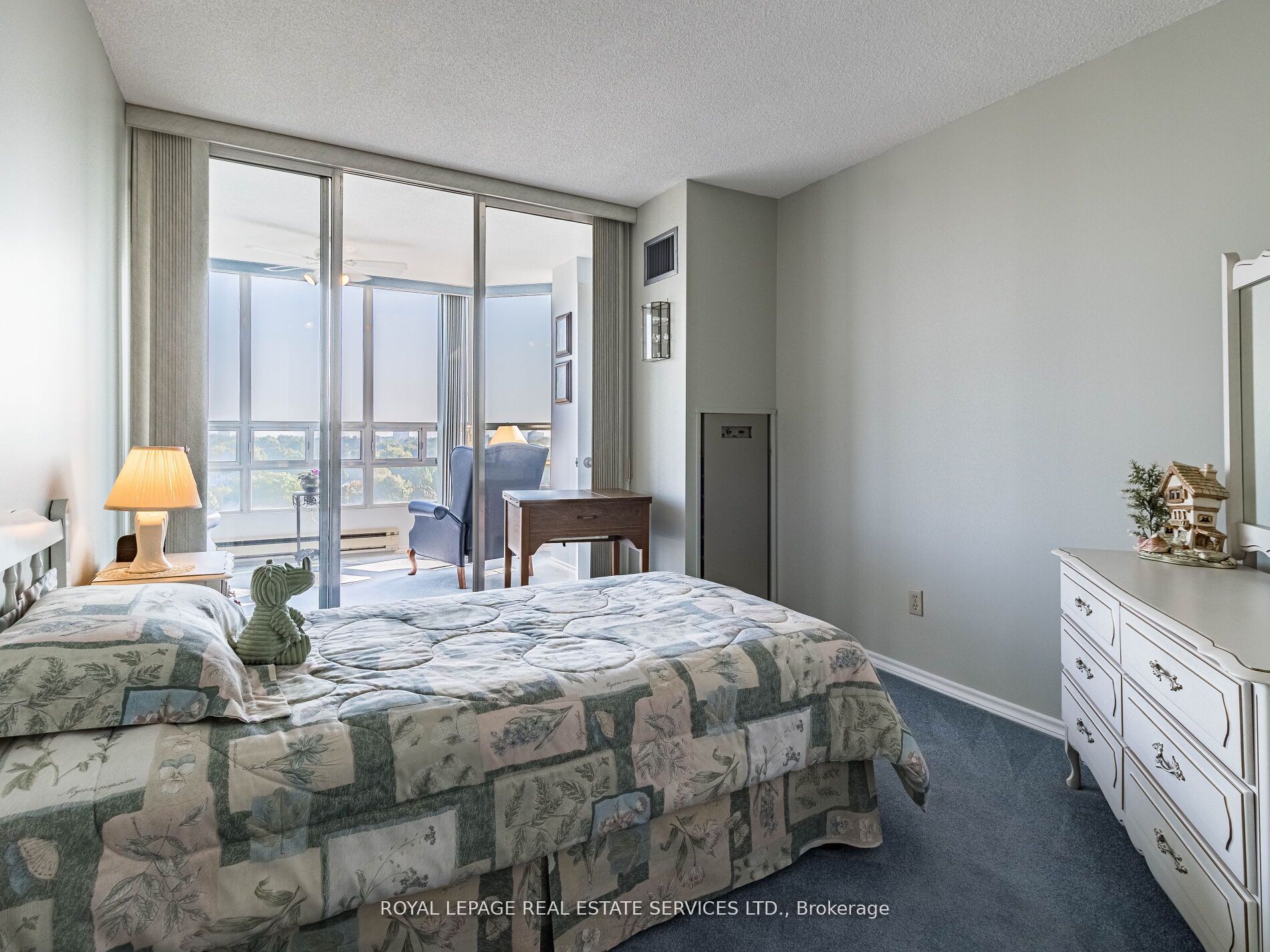 #1002 - 320 Mill Street Property Photo 24