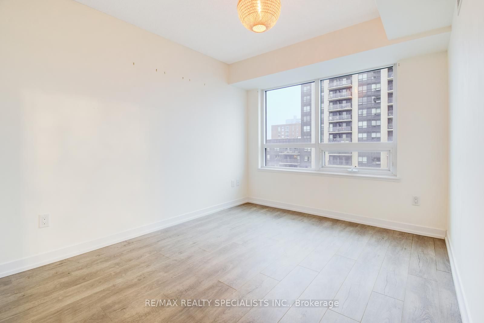 #908 - 1410 Dupont Street Property Photo 15