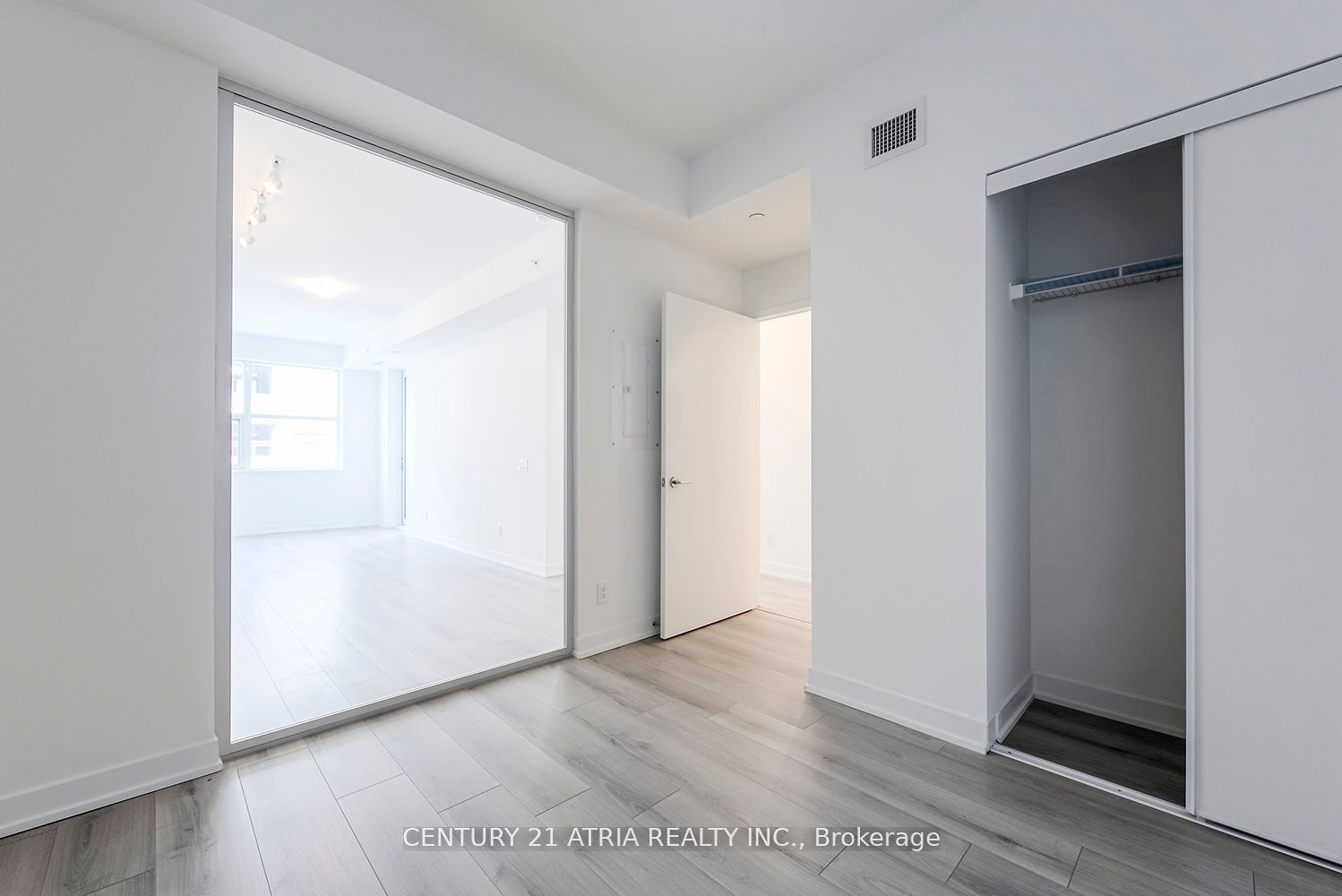 #224 - 1787 St Clair Avenue Property Photo 13