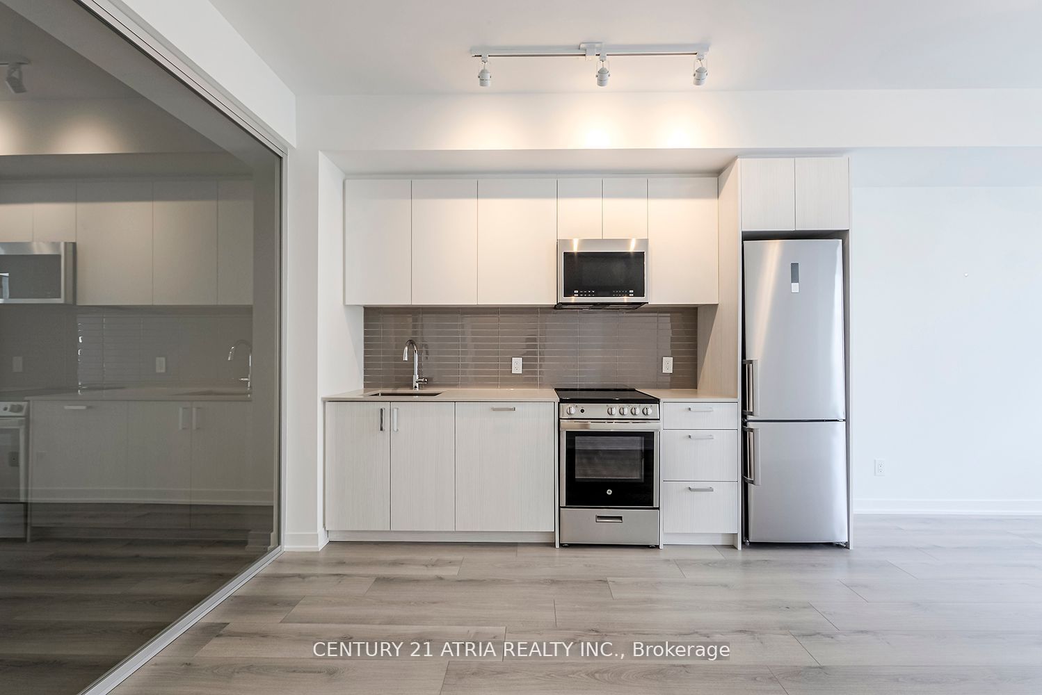 #224 - 1787 St Clair Avenue Property Photo 18
