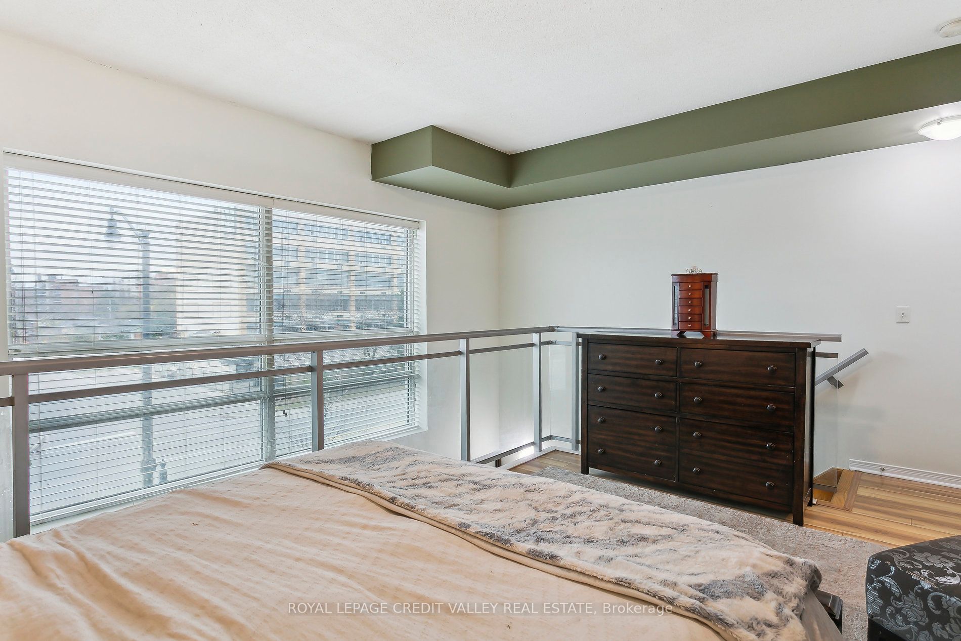 #217 - 215 Queen Street Property Photo 16