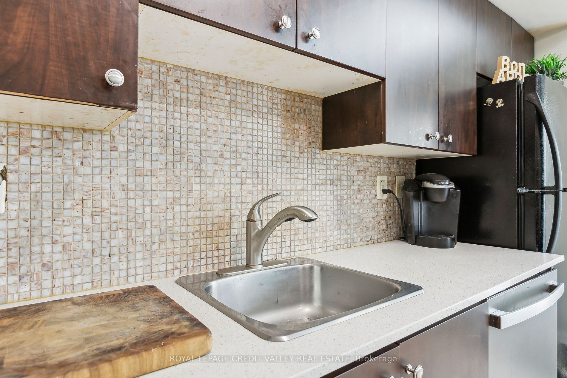 #217 - 215 Queen Street Property Photo 17