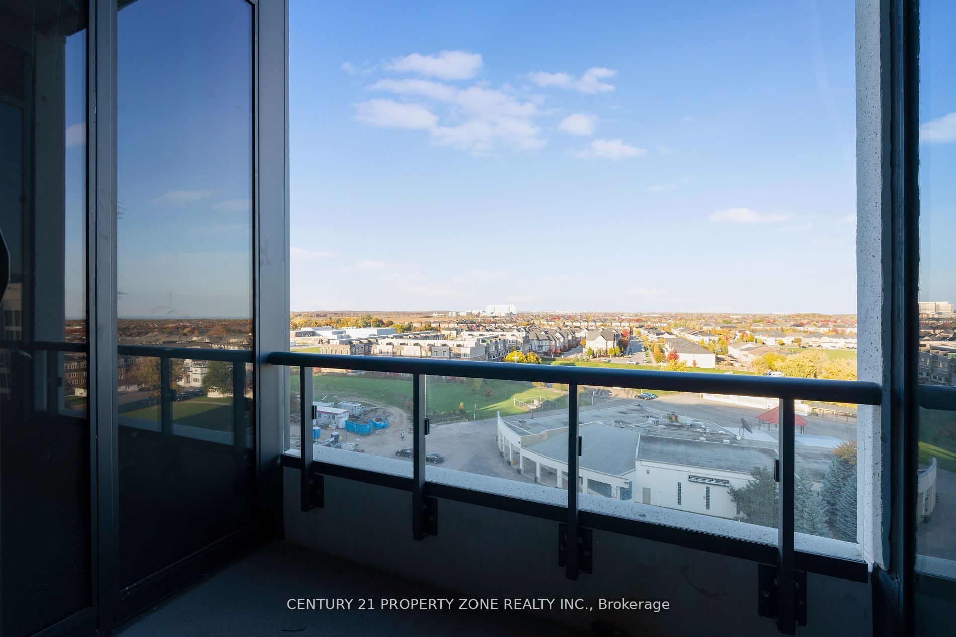 #811 - 2450 Old Bronte Road Property Photo 20