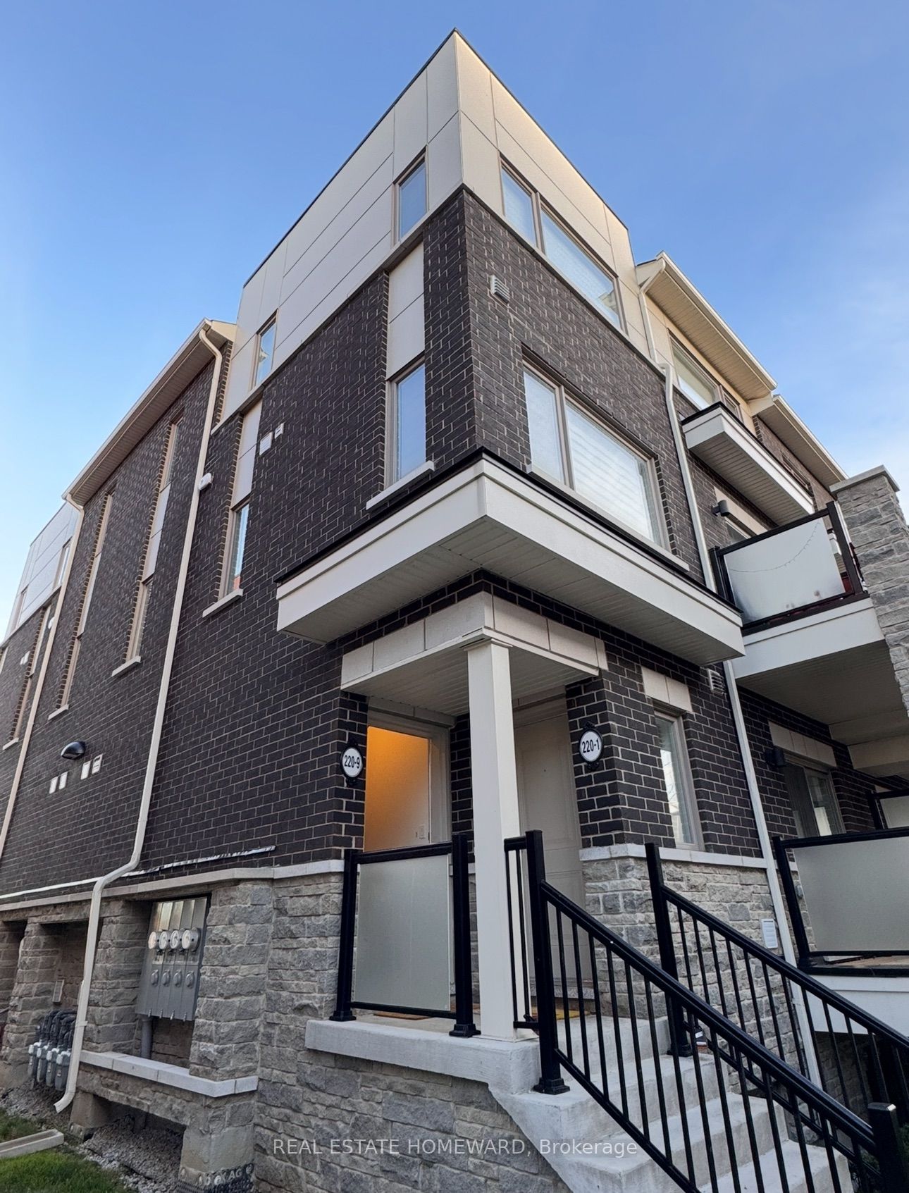 #9 - 220 Lagerfeld Drive Property Photo 10