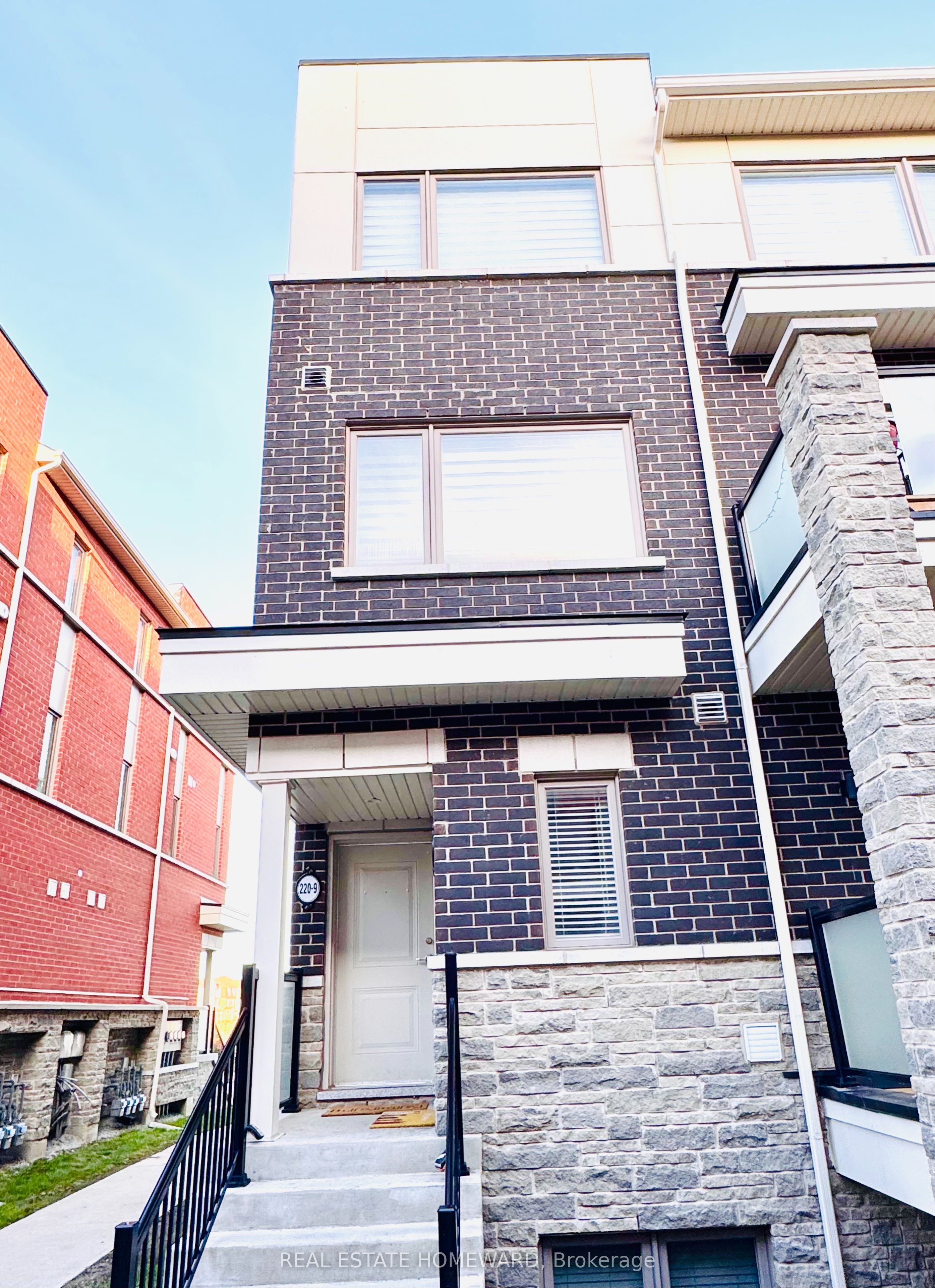 #9 - 220 Lagerfeld Drive Property Photo 20