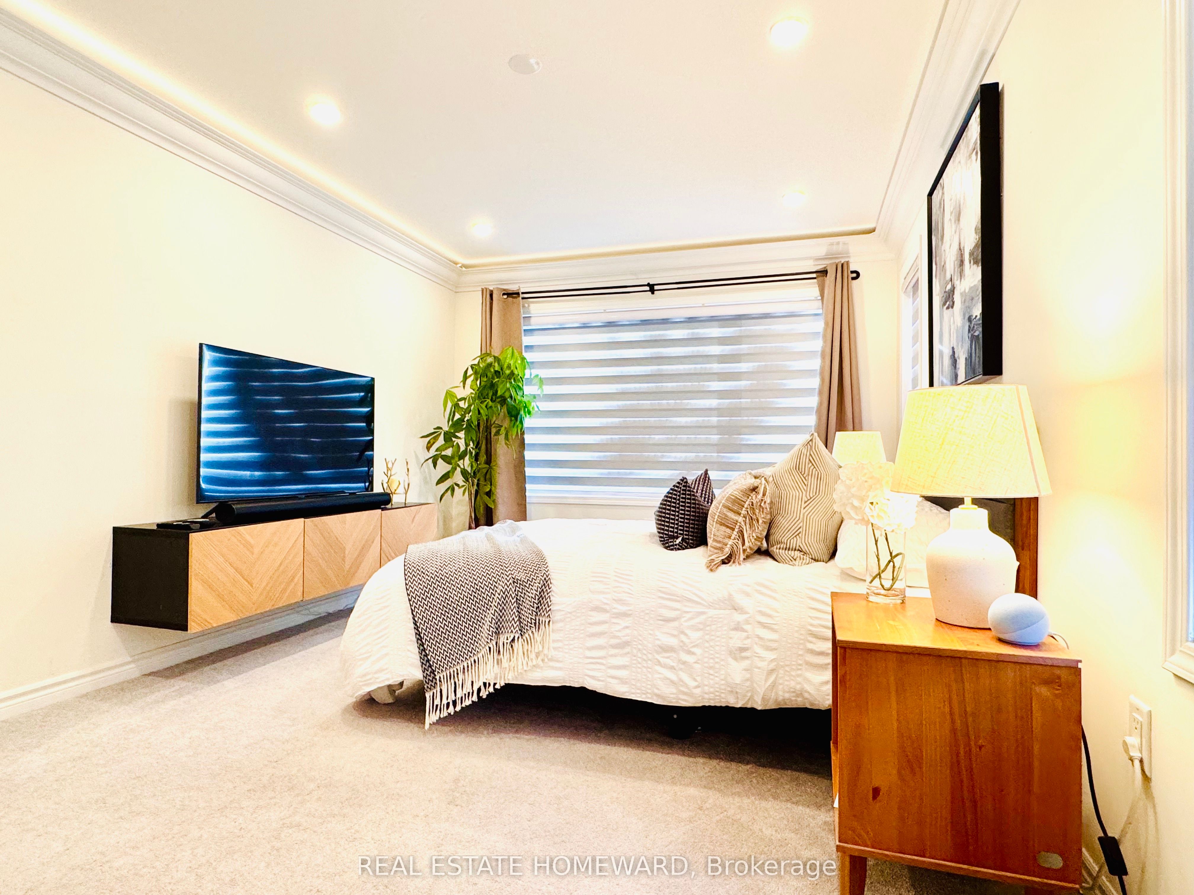 #9 - 220 Lagerfeld Drive Property Photo 35