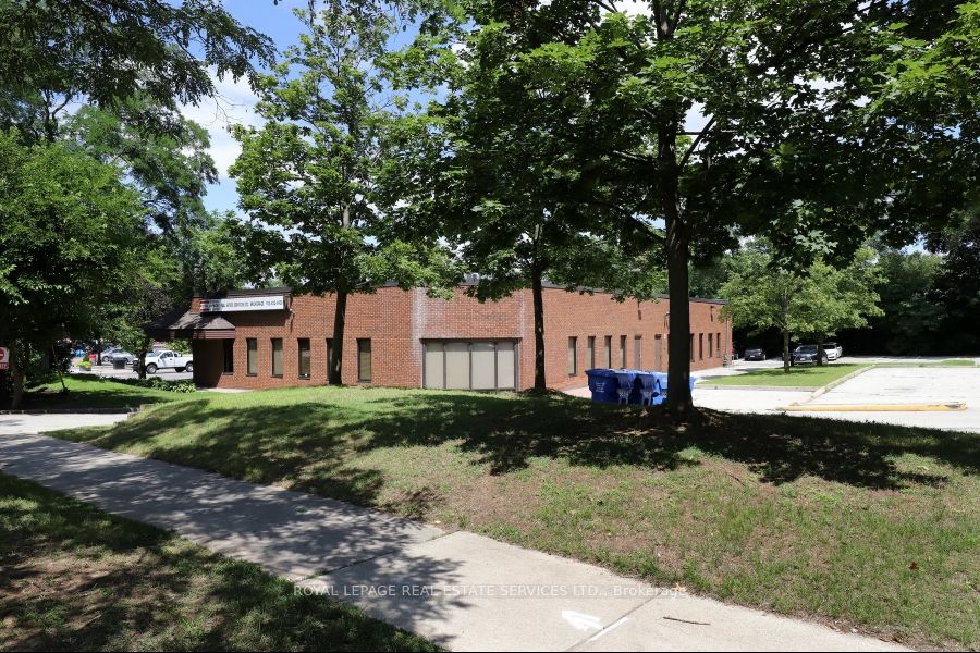 1654 Lakeshore Road Property Photo 15