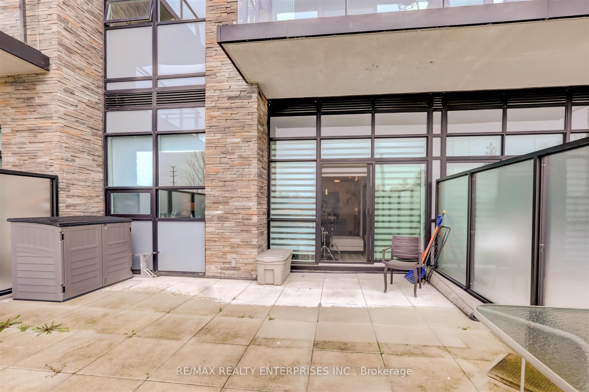 #gr25 - 1575 Lakeshore Road Property Photo 13