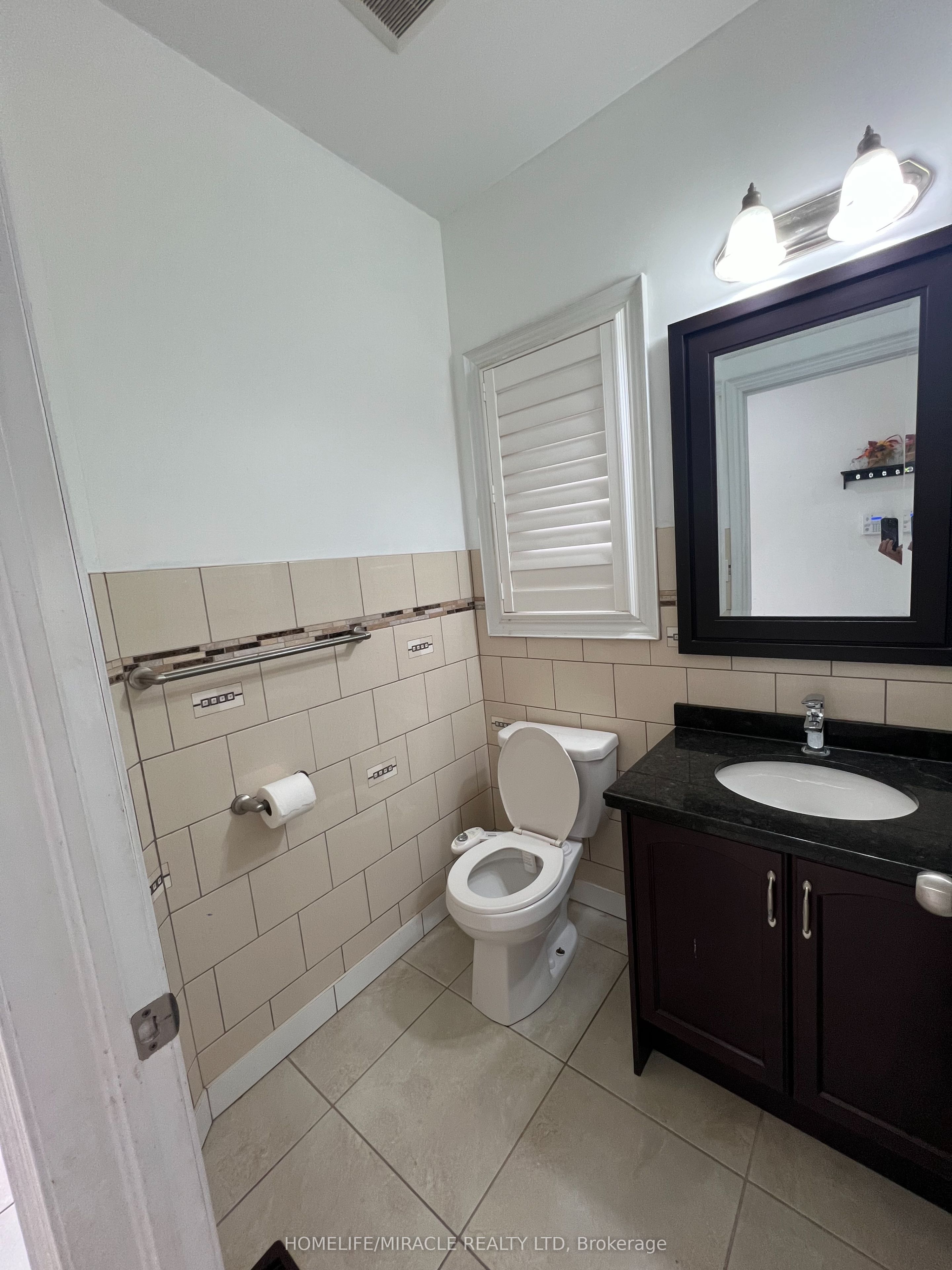 8 Arda Crescent Property Photo 8