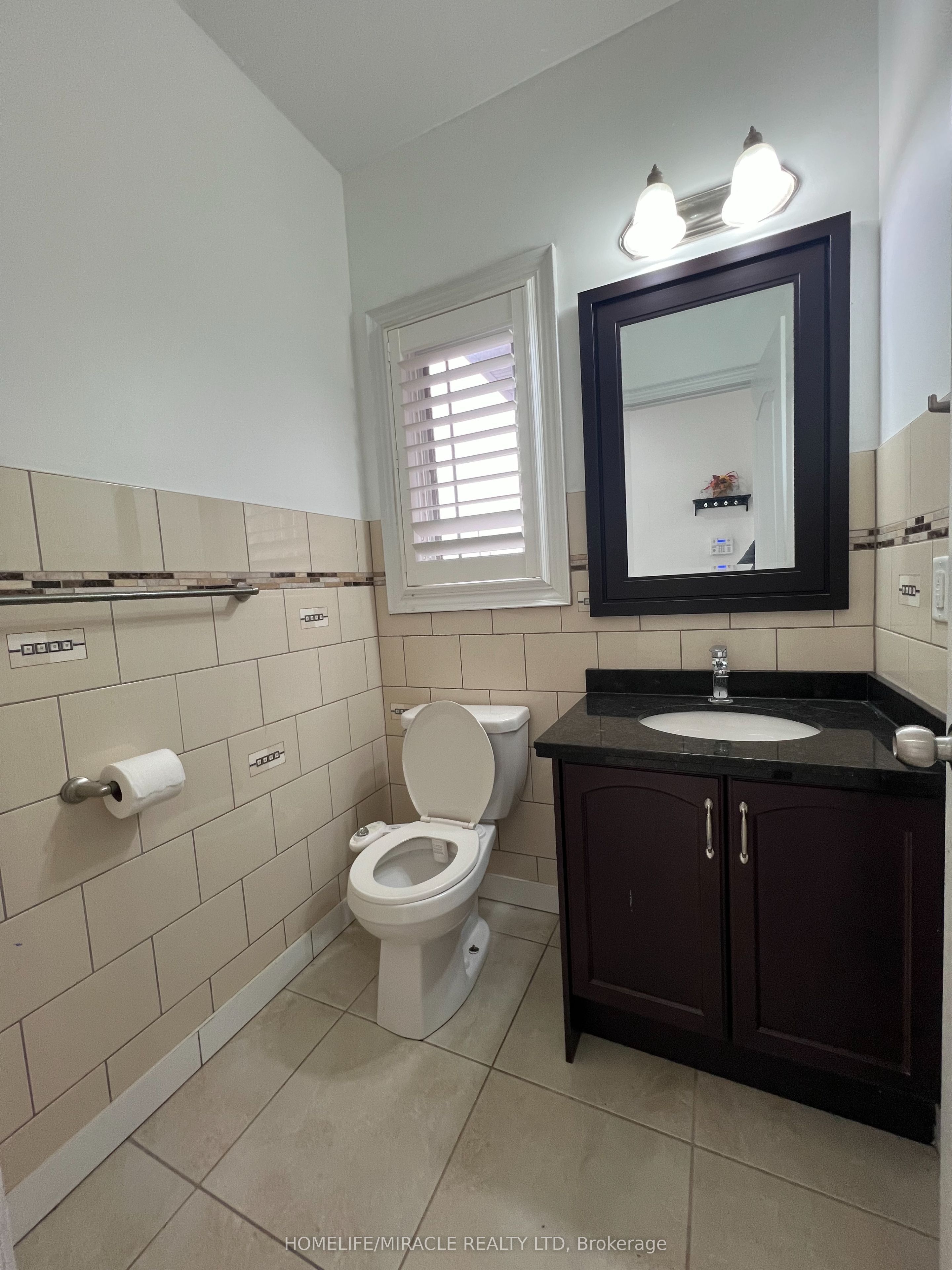 8 Arda Crescent Property Photo 9