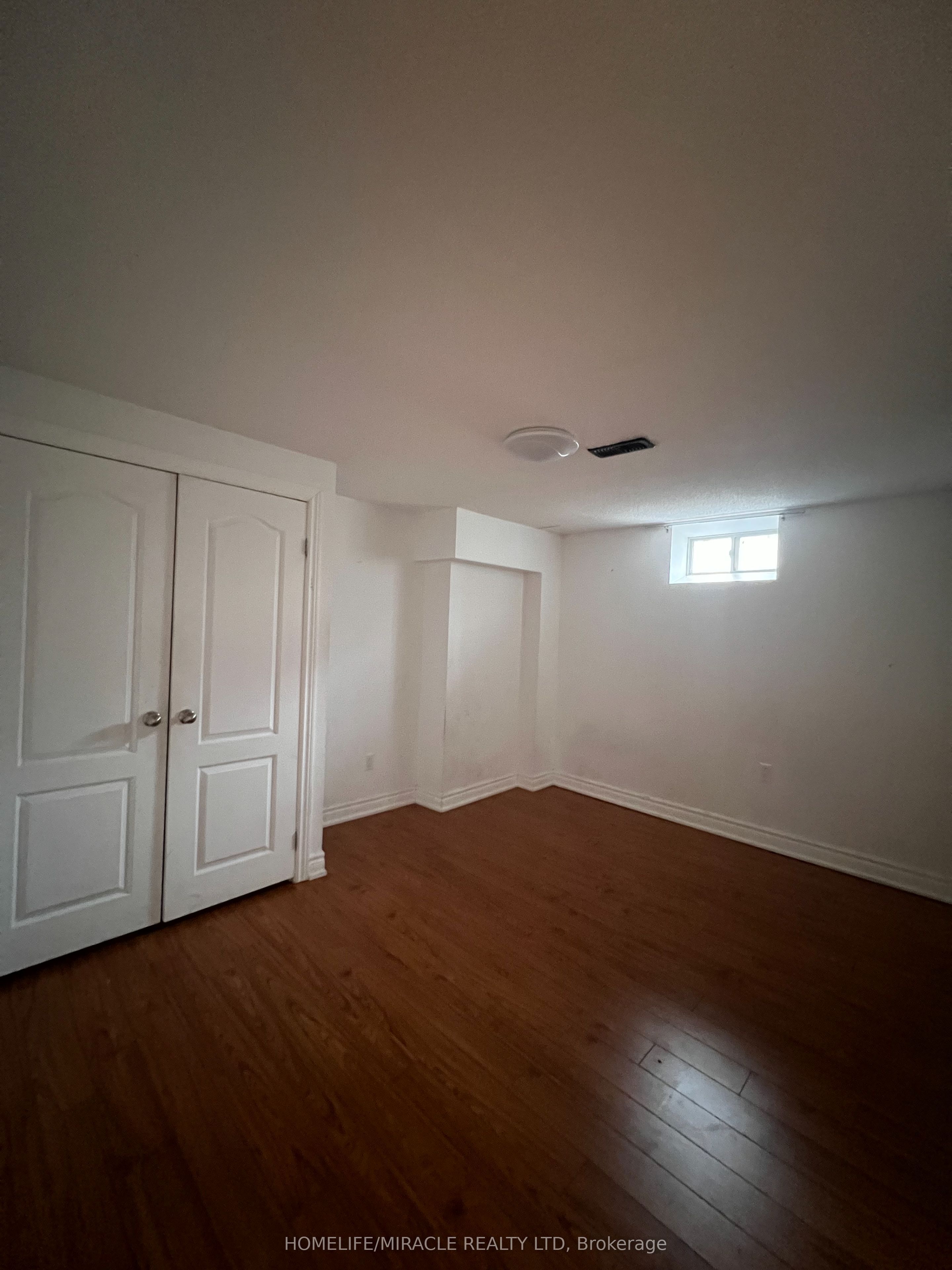 8 Arda Crescent Property Photo 34