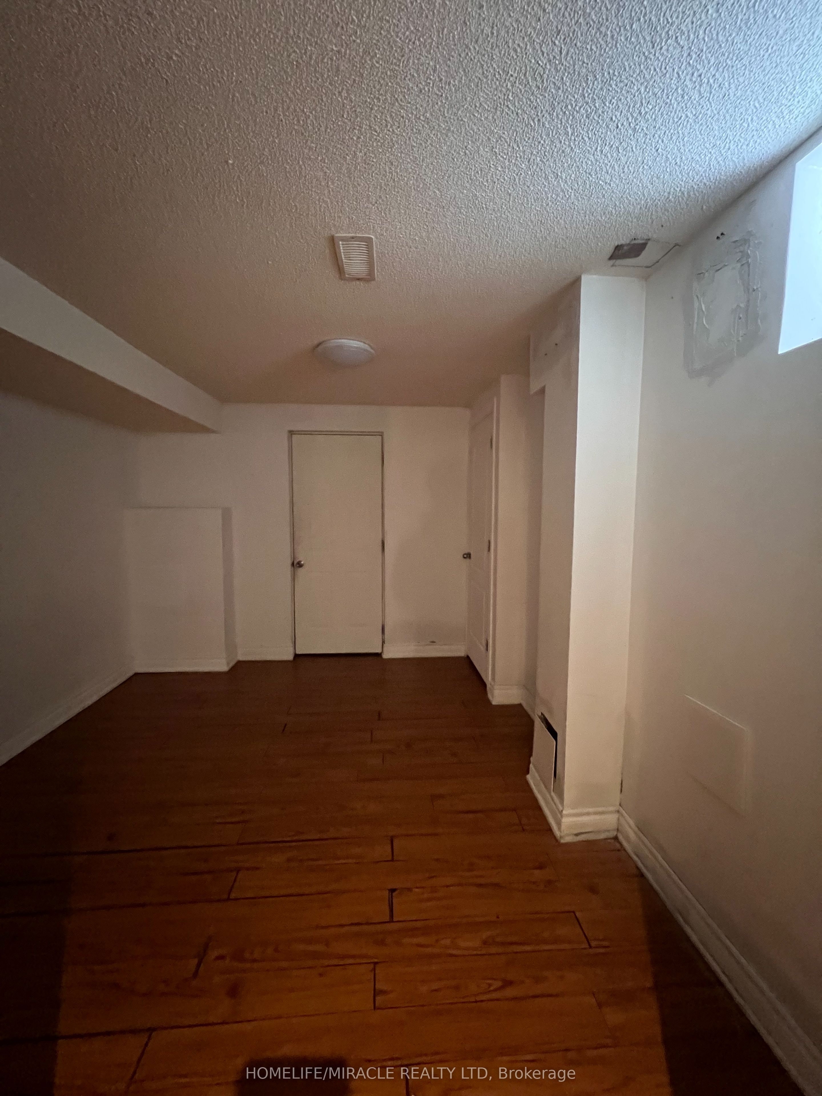 8 Arda Crescent Property Photo 38