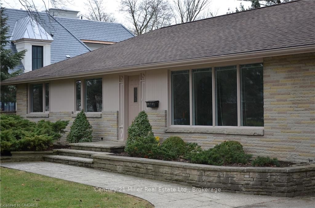 124 Caulder Drive Property Photo 2