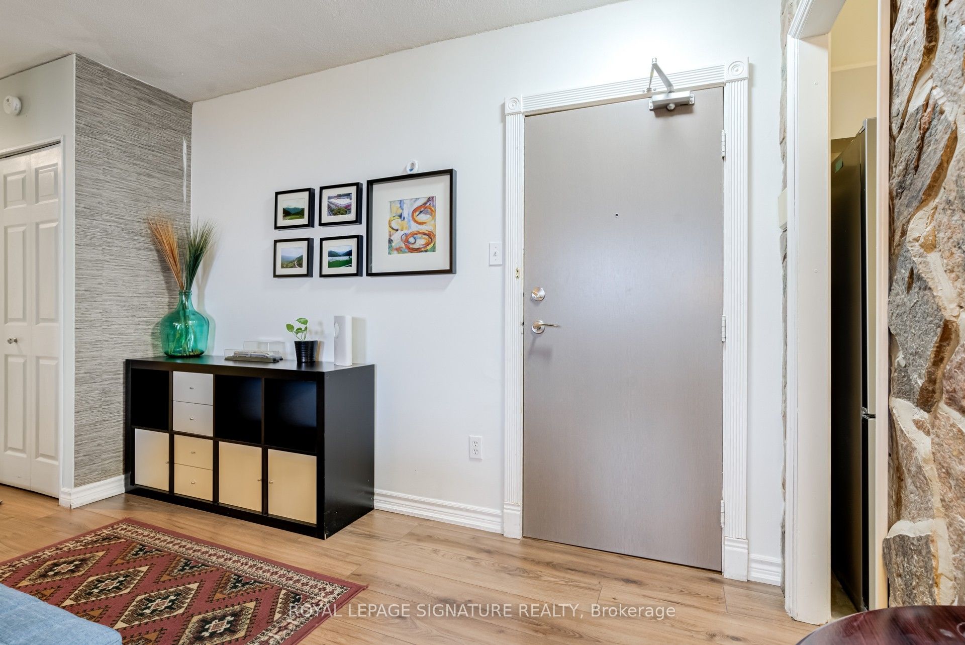 #1007 - 3390 Weston Road Property Photo 6