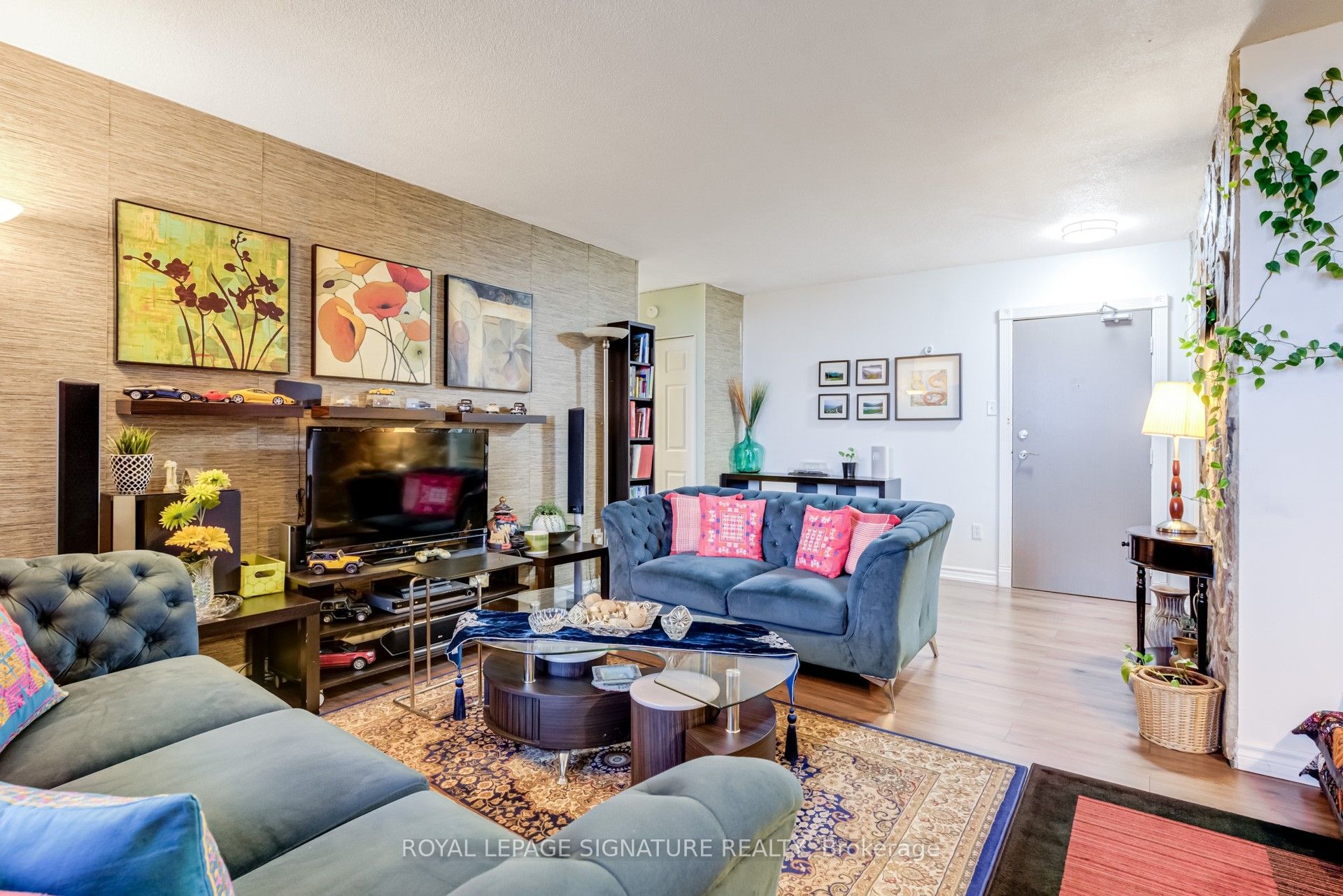#1007 - 3390 Weston Road Property Photo 12