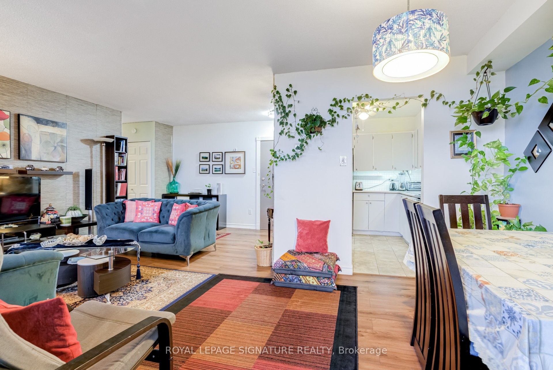 #1007 - 3390 Weston Road Property Photo 16