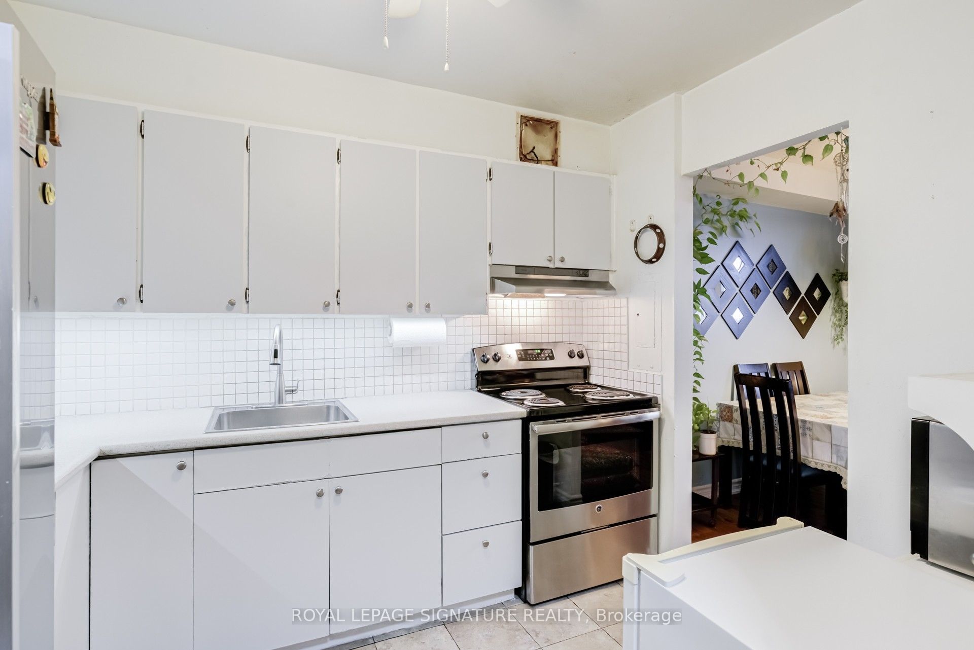 #1007 - 3390 Weston Road Property Photo 19