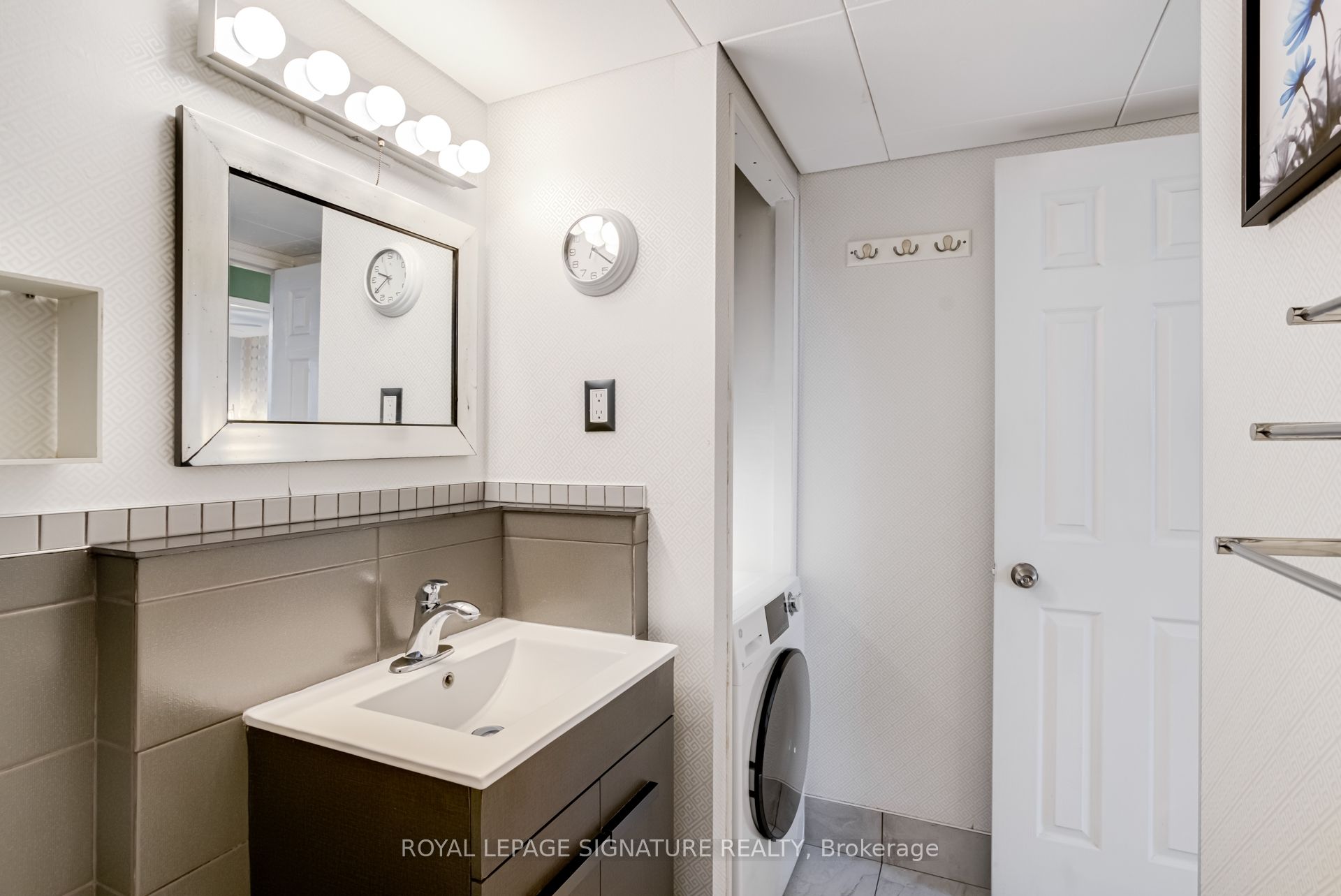 #1007 - 3390 Weston Road Property Photo 36