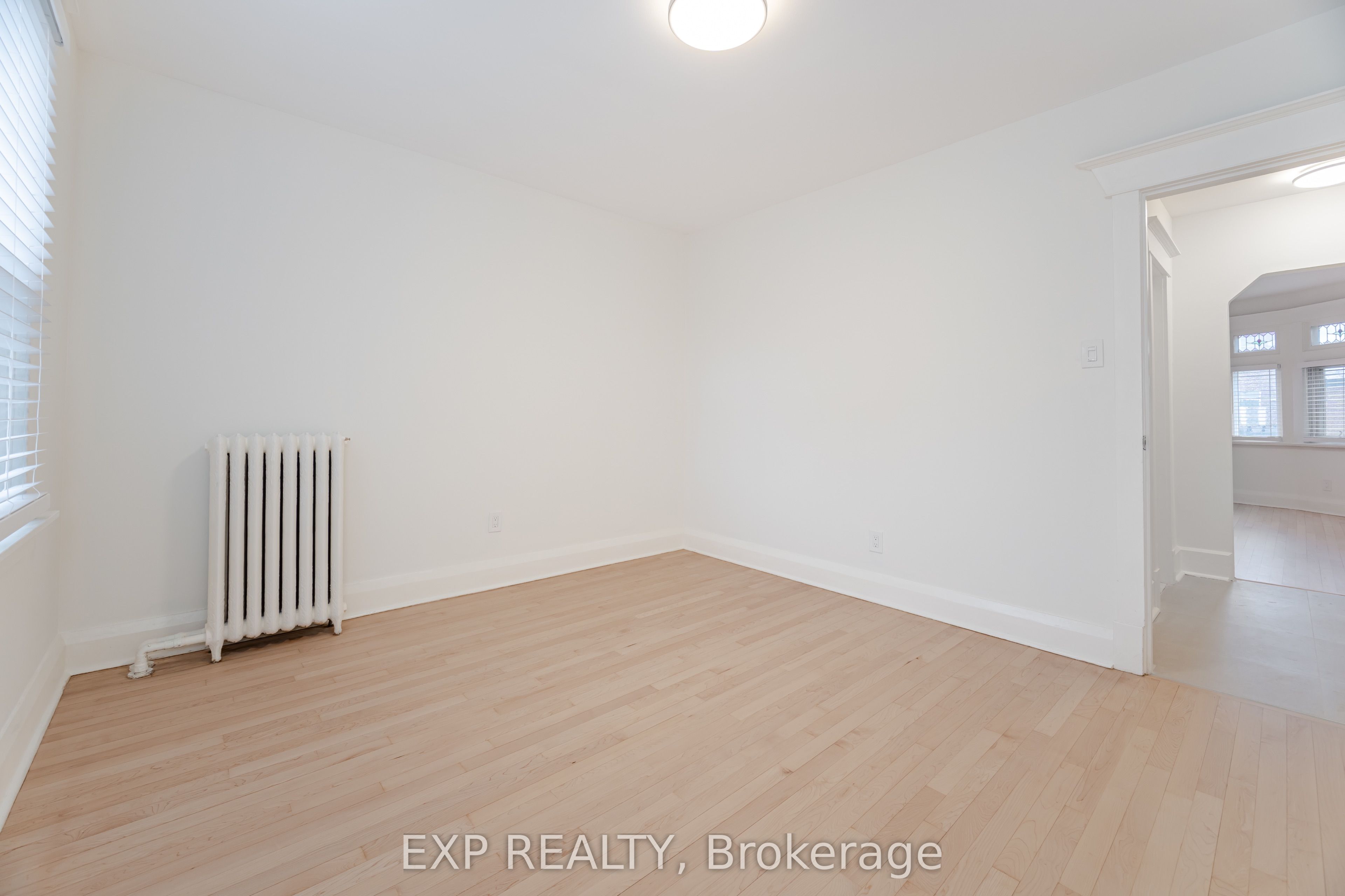 #2nd Fl - 174 Evelyn Avenue Property Photo 20