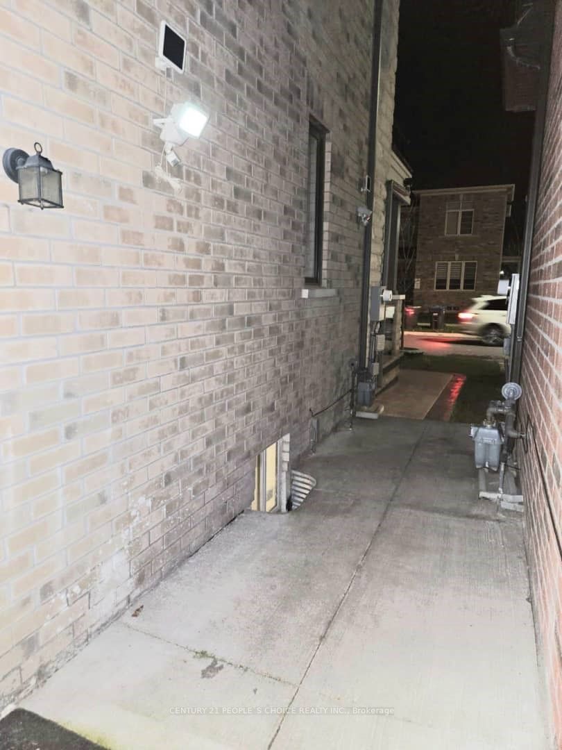 #bsmt - 4 Bachelor Street Property Photo 5