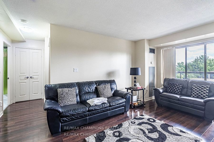 #216 - 300 Ray Lawson Boulevard Property Photo 3