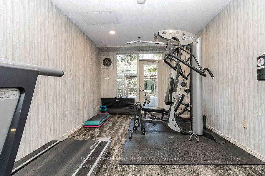 #216 - 300 Ray Lawson Boulevard Property Photo 8