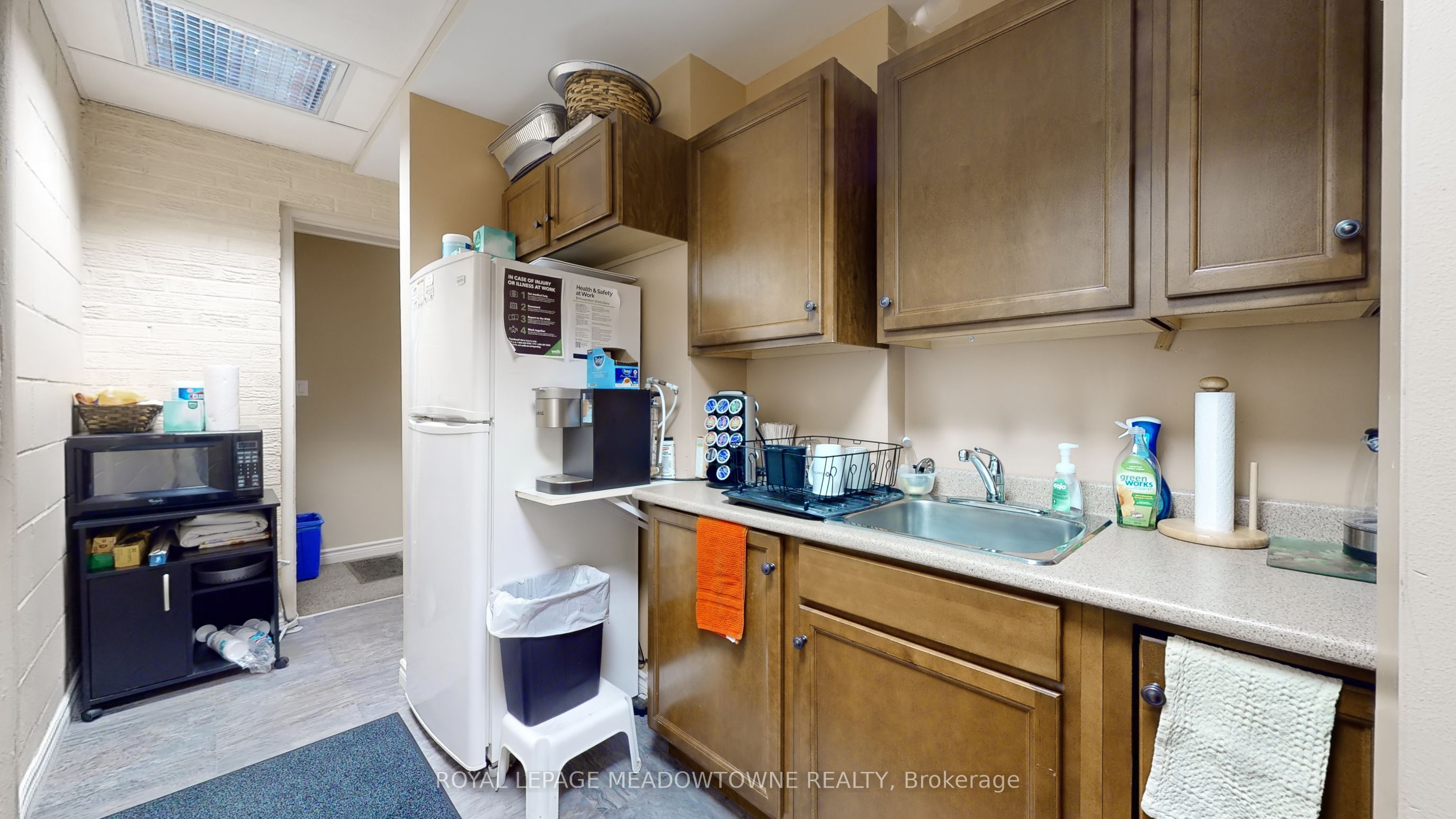 #suite B - 37 Main Street Property Photo 6