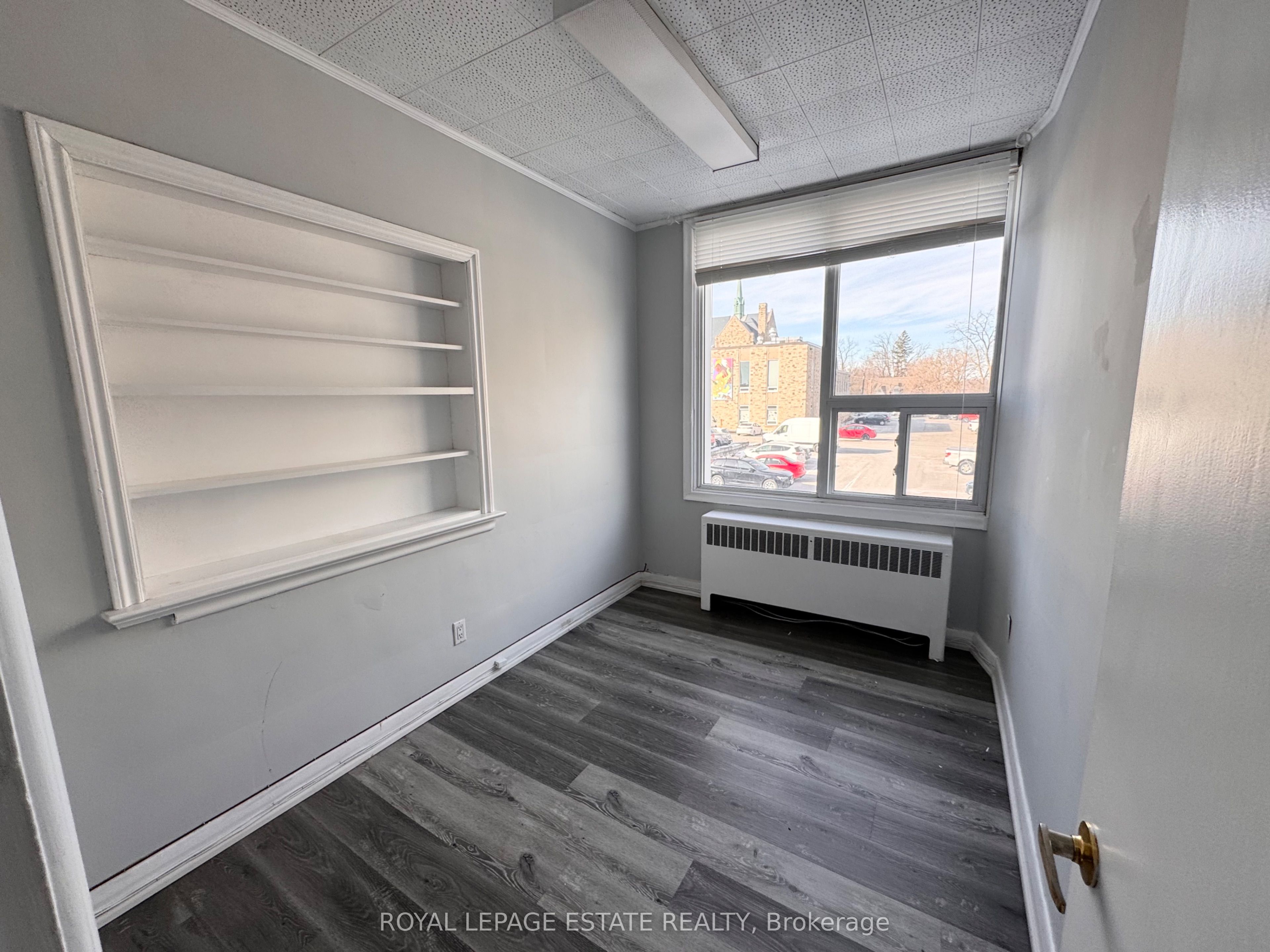 #205 - 4894-96 Dundas Street Property Photo 7
