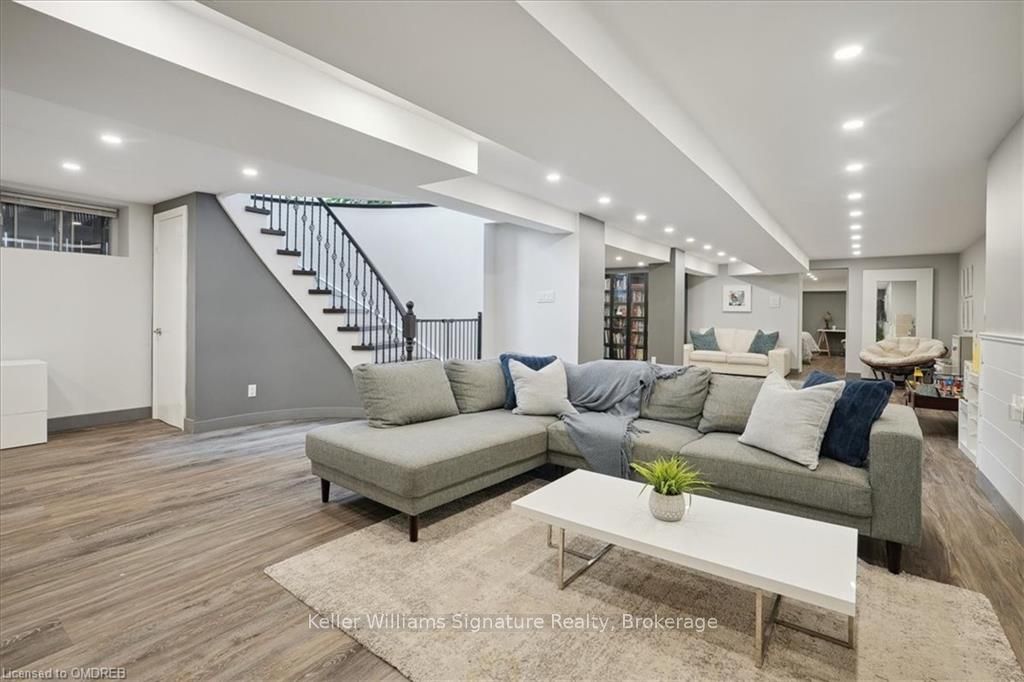 20 Craven Avenue Property Photo 28