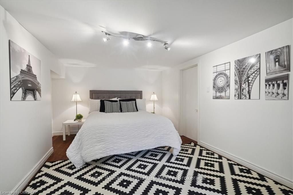 20 Craven Avenue Property Photo 35