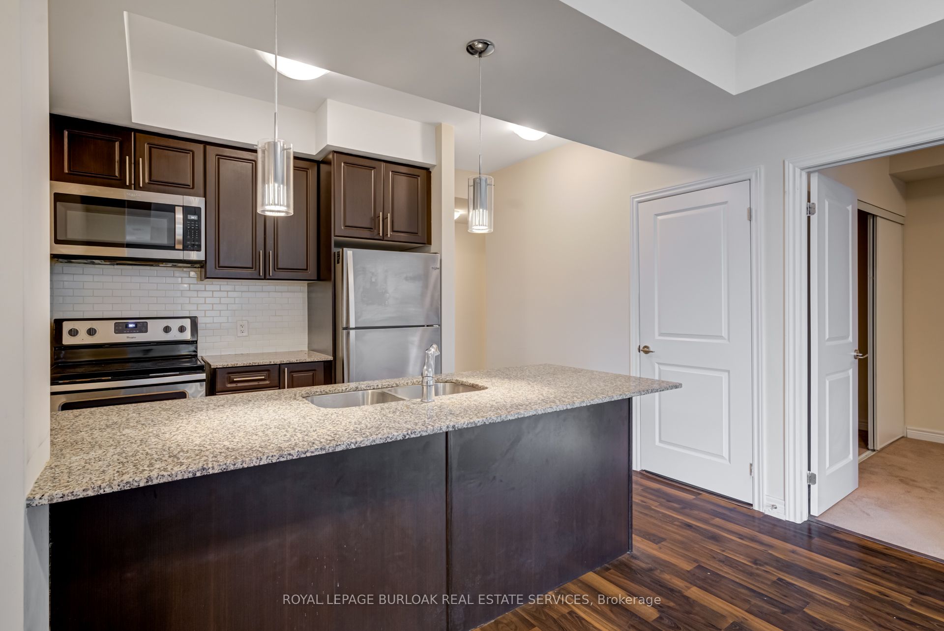 #206 - 2393 Bronte Road Property Photo 4