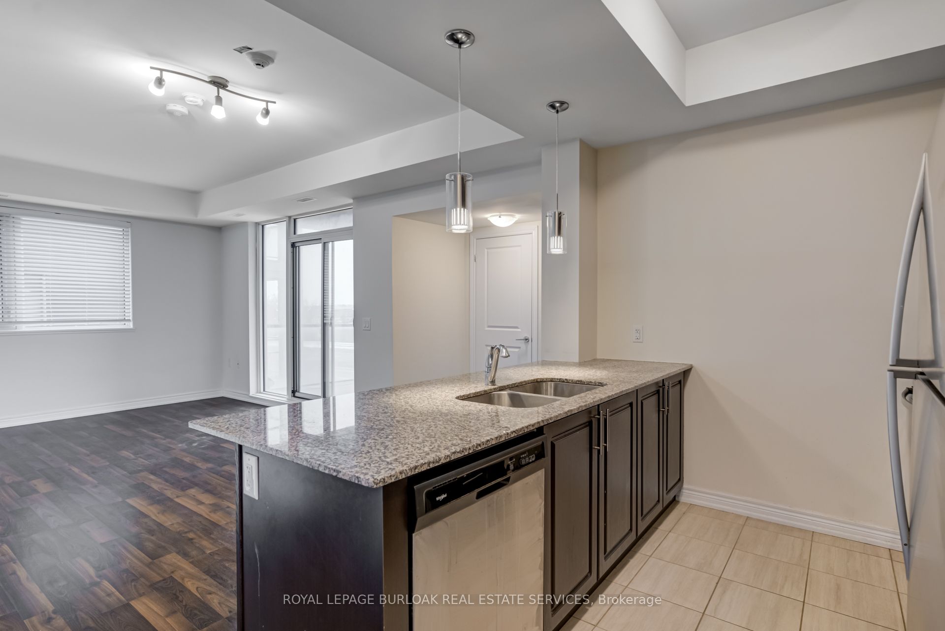 #206 - 2393 Bronte Road Property Photo 6