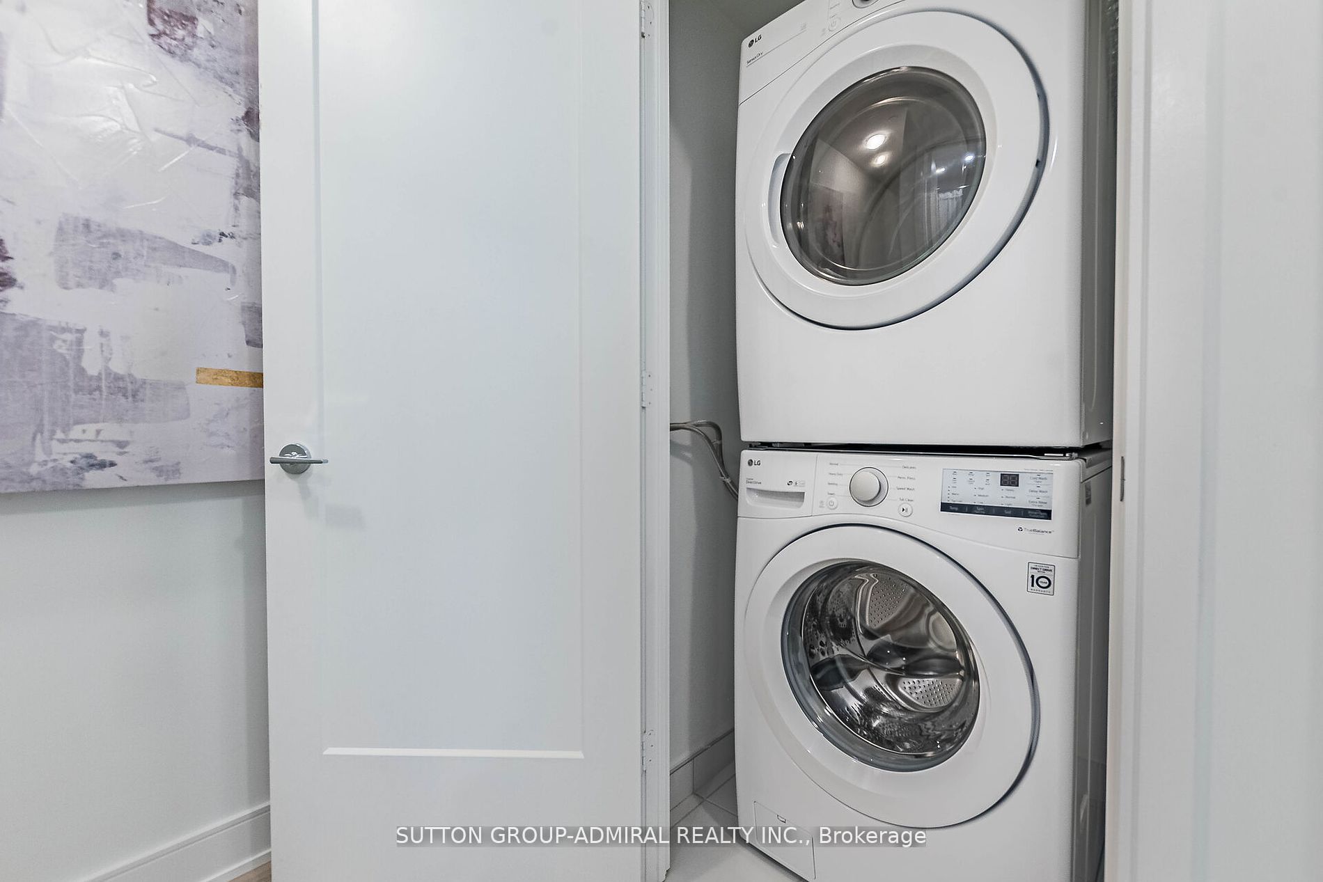 #th104 - 70 Annie Craig Drive Property Photo 30