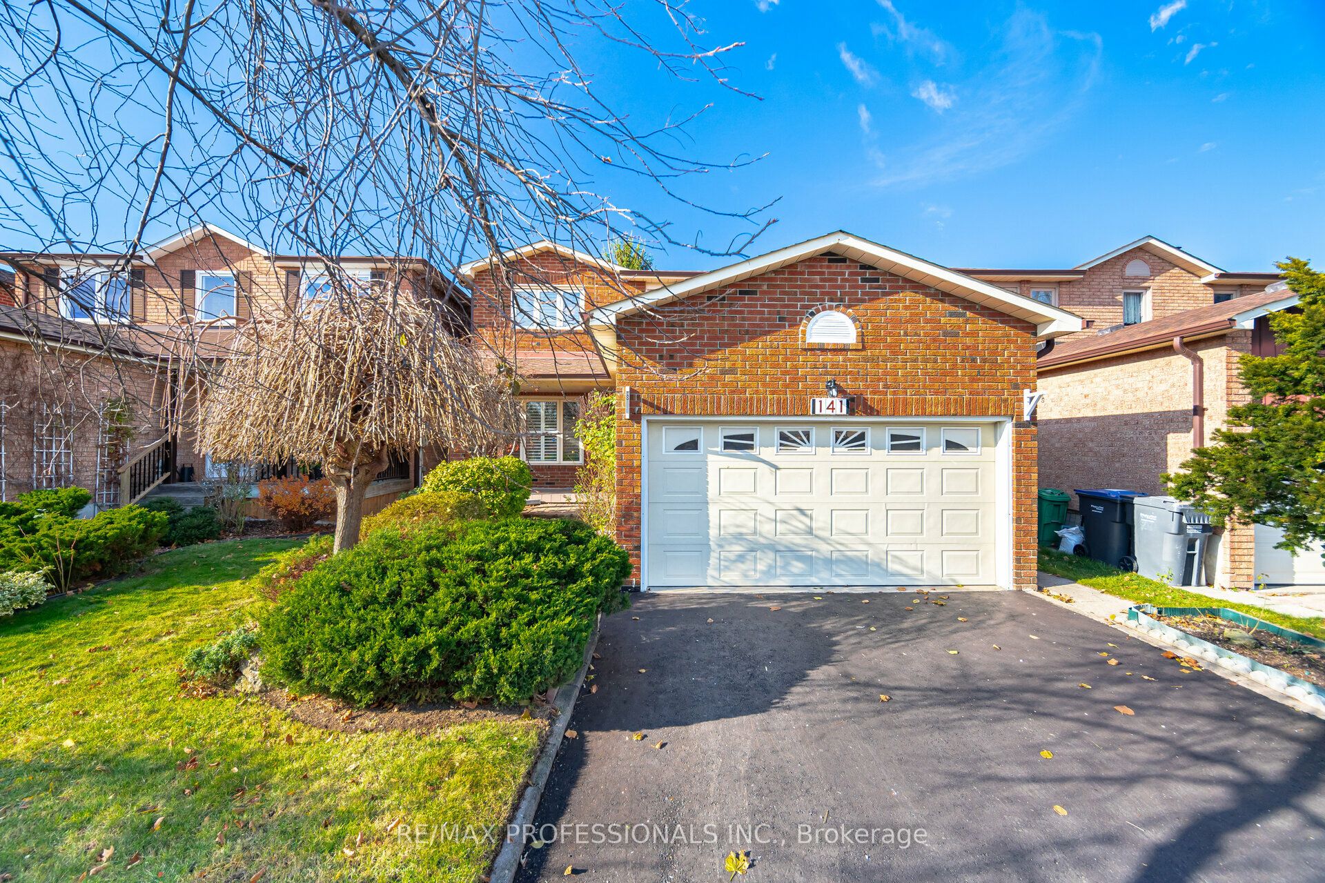 141 Kingsbridge Garden Circle Property Photo 1