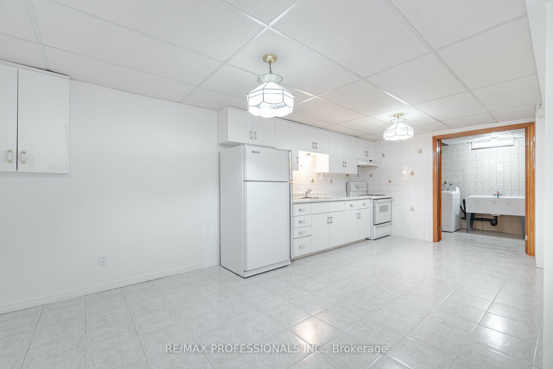 141 Kingsbridge Garden Circle Property Photo 26