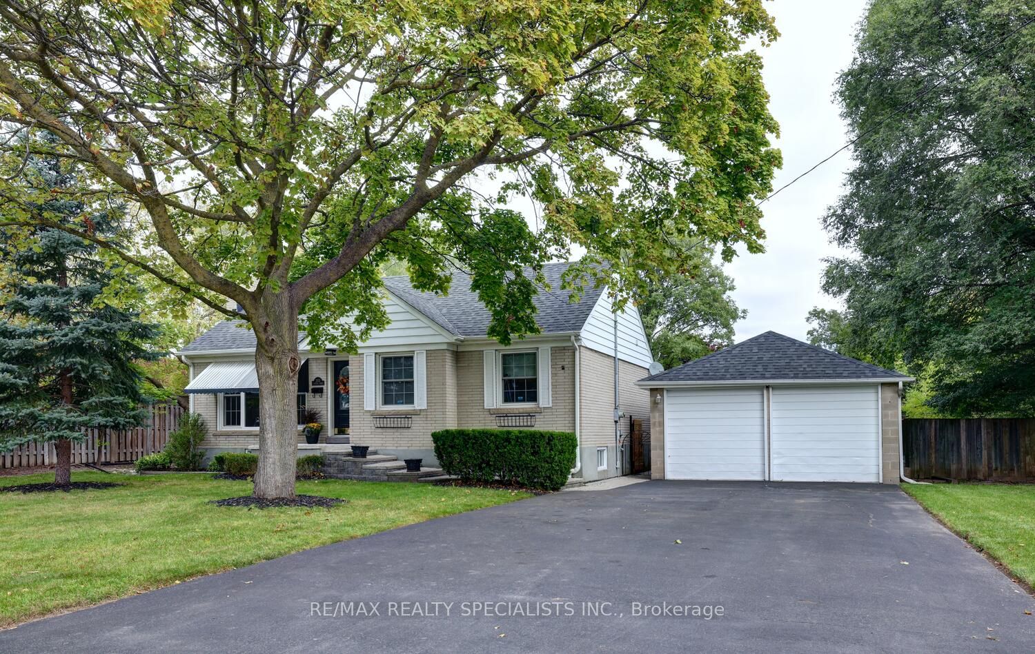 2633 Liruma Road Property Photo 1